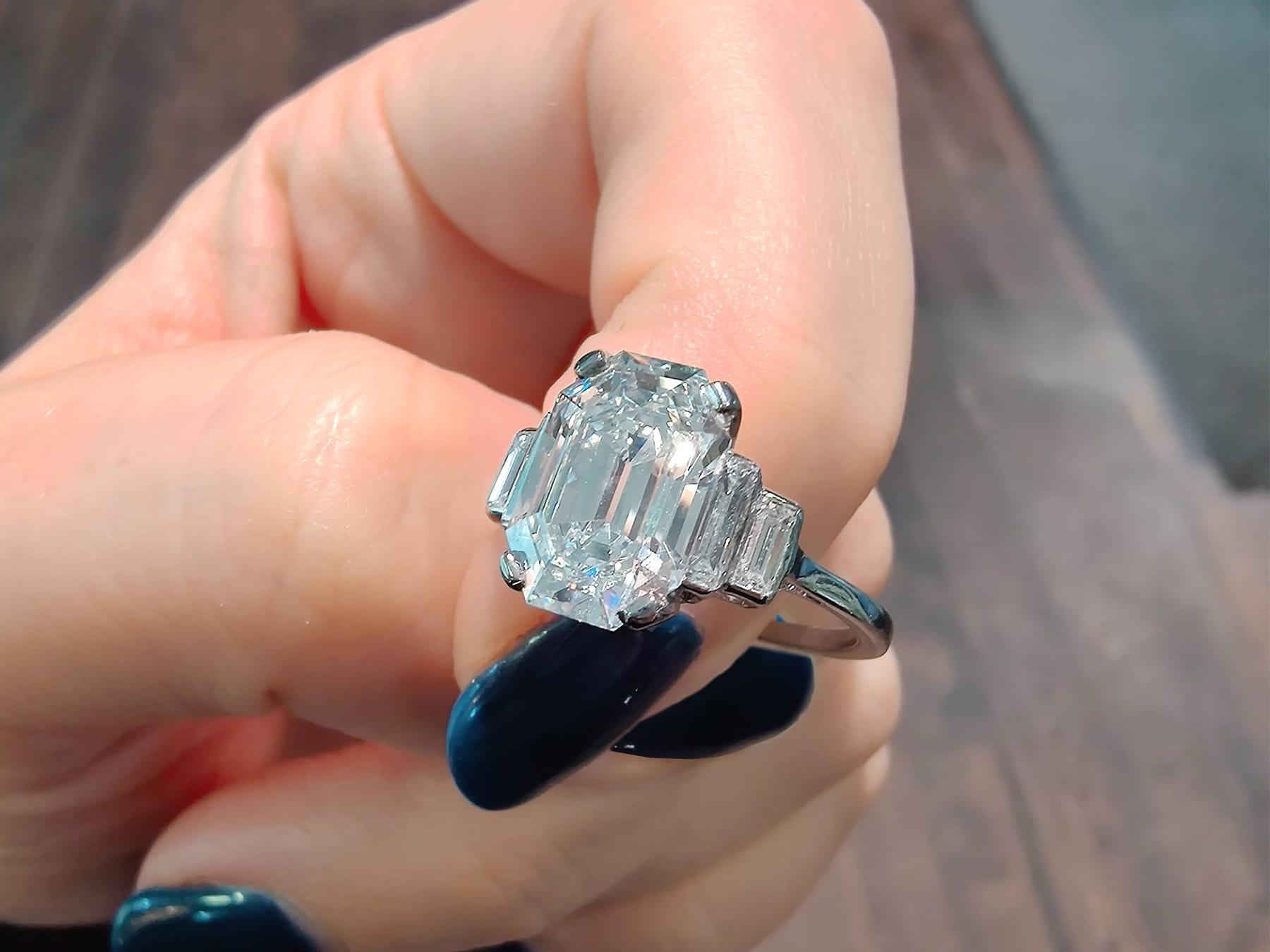 Emerald Cut Art Deco 4.02 Carat Diamond and Platinum Solitaire Ring For Sale