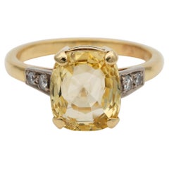 Art Deco 4.15 Carat Natural No Heat Yellow Sapphire Diamond Solitaire Ring Art Deco 4.15 Carat Natural No Heat Yellow Sapphire Diamond Solitaire Ring