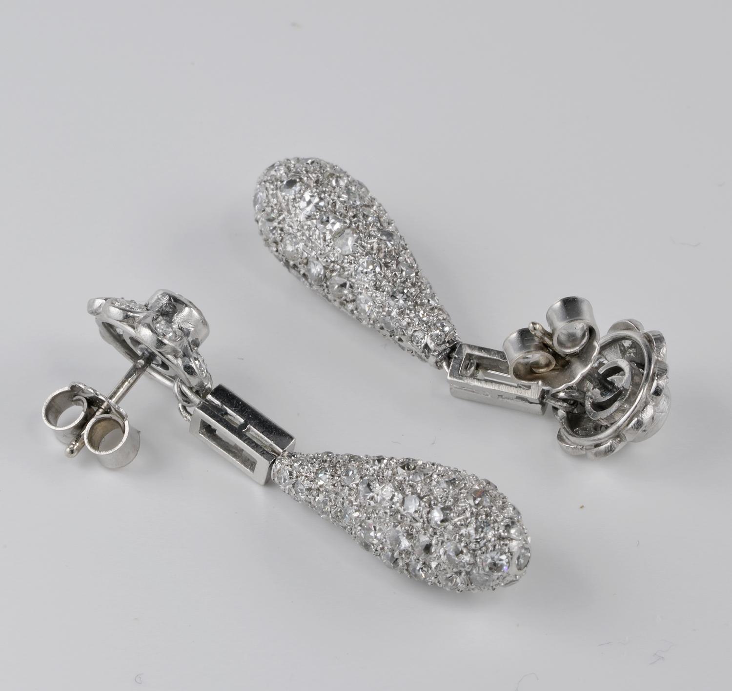Art Deco 4.20 Ct Diamond Platinum Floret Drop earrings For Sale 2