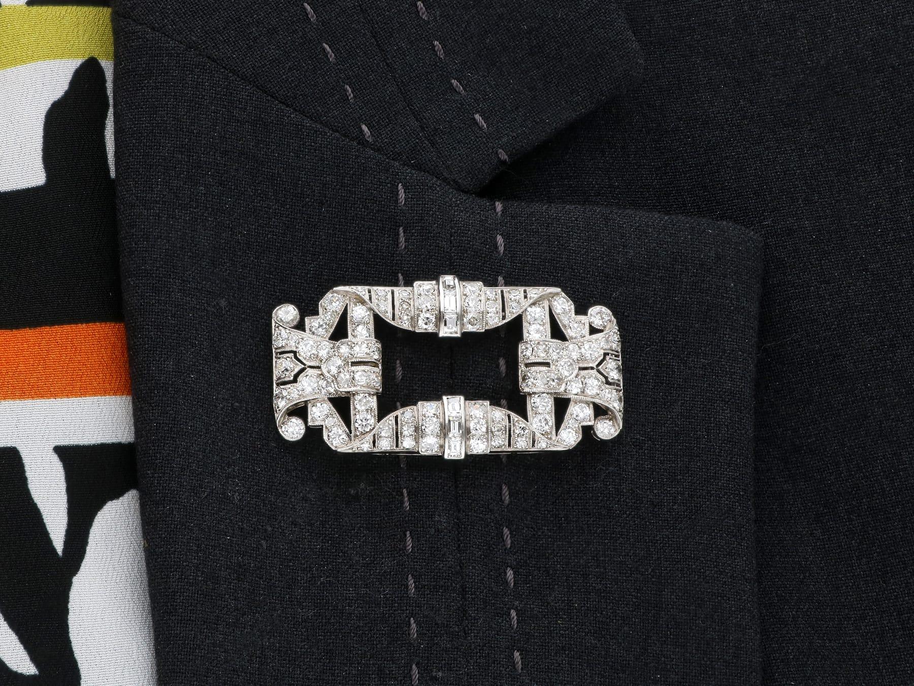Art Decó Broche de diamantes y platino de 4,28 ct - Antiguo Circa 1930 en venta 6