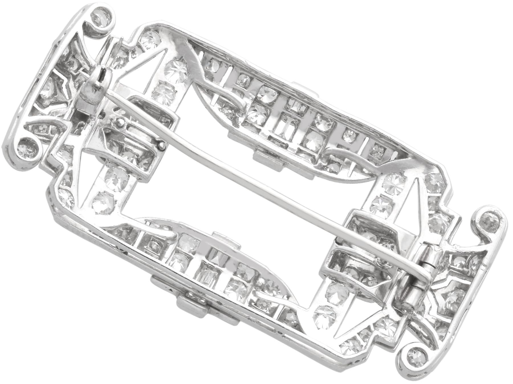 Art Decó Broche de diamantes y platino de 4,28 ct - Antiguo Circa 1930 en venta 2
