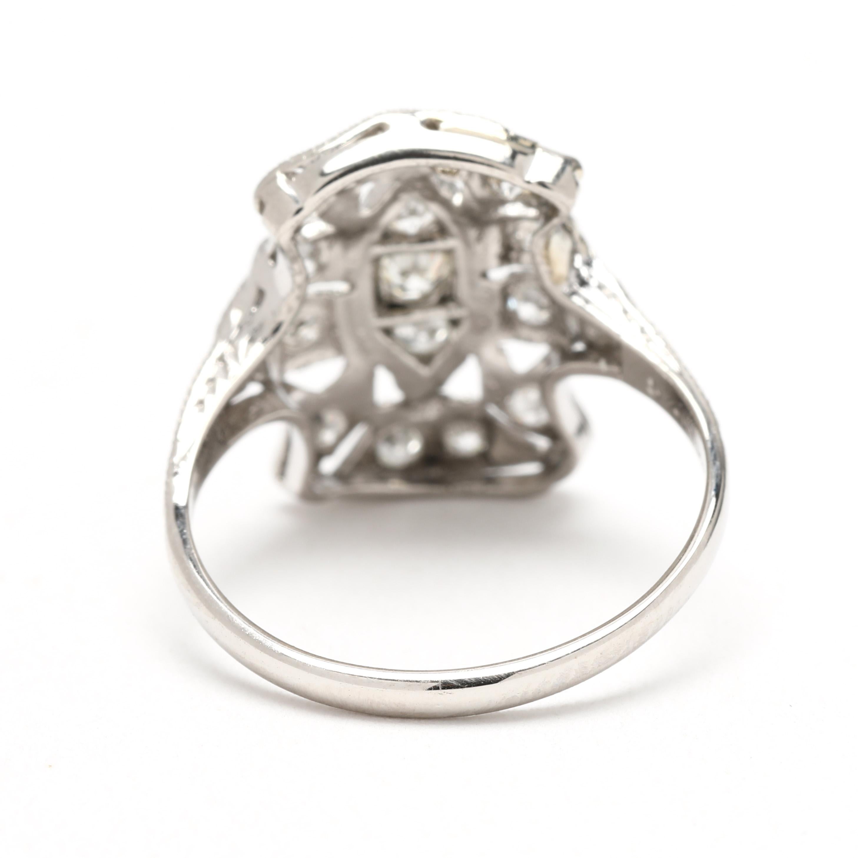 Art Déco Art Deco .42ctw Diamond Ring, Platinum, Ring Size 6 in vendita