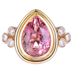 Art Deco 4,37 Karat rosa Turmalin-Diamantring aus 18 Karat Gelbgold