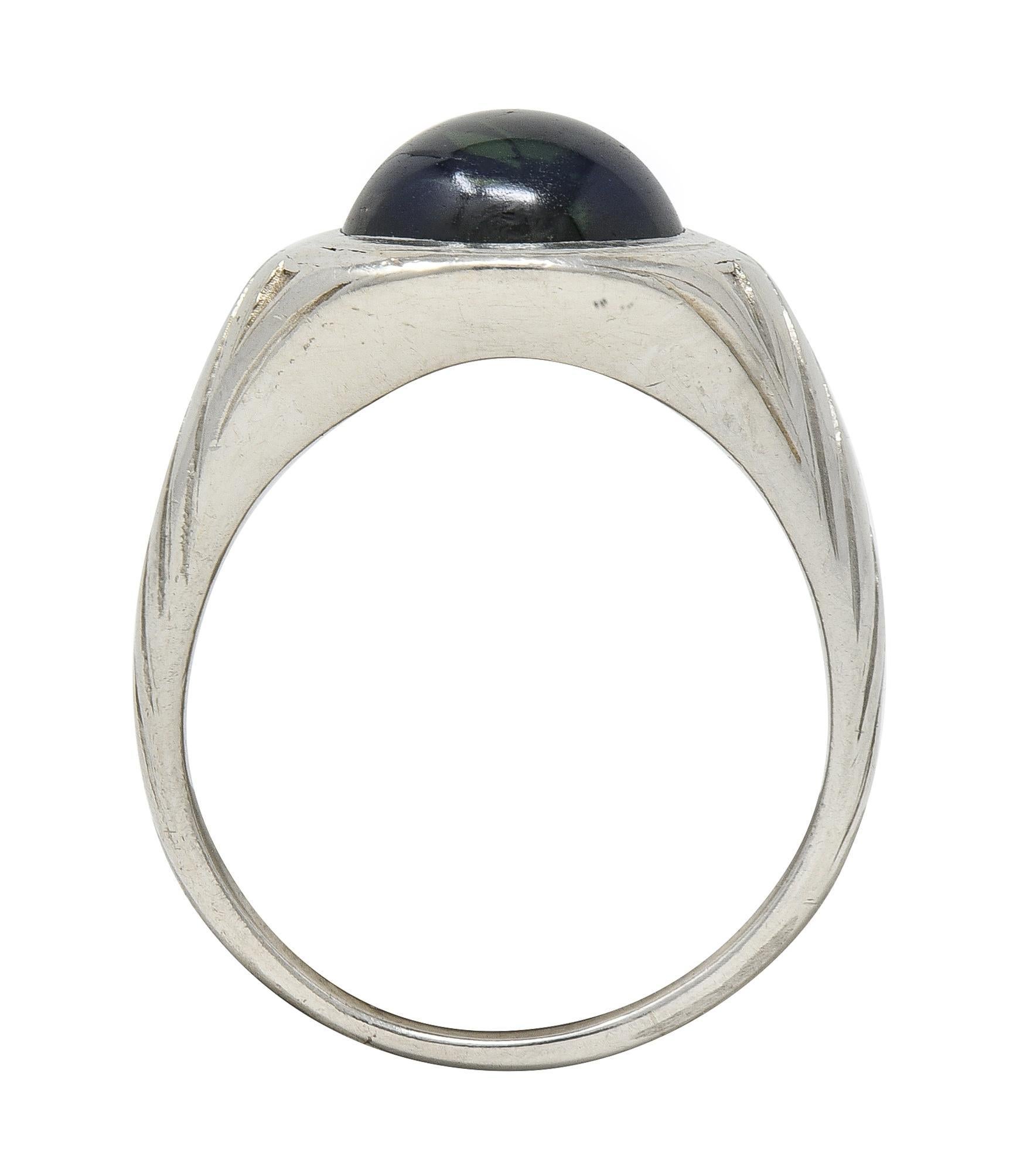 Taille cabochon Art of Vintage 4.37 CTW Sapphire Cabochon Platinum Vintage Streamline Unisex Ring en vente