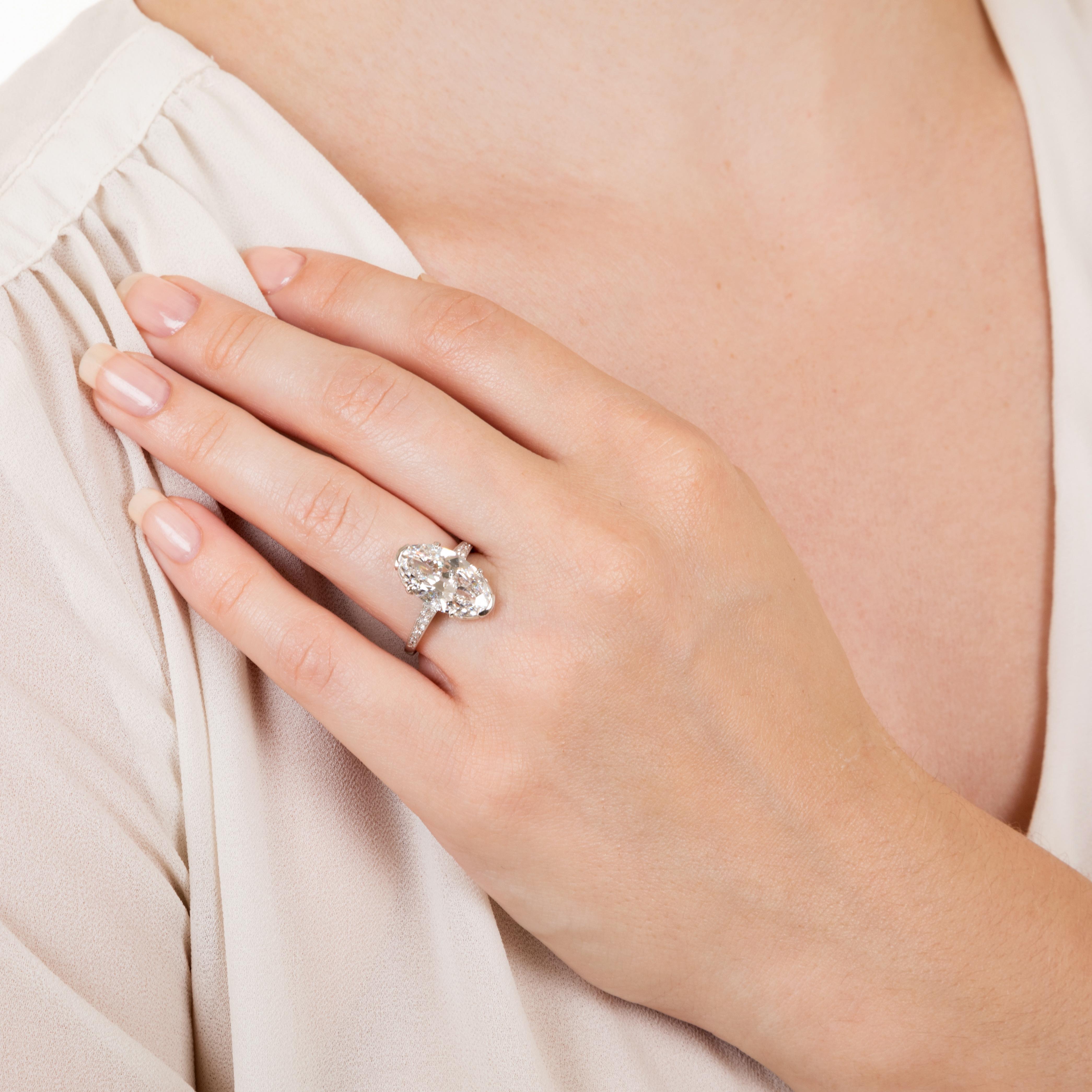 Women's Art Deco 4.45 Carat Oval-Cut Diamond Engagement Ring GIA, D IF Type IIA