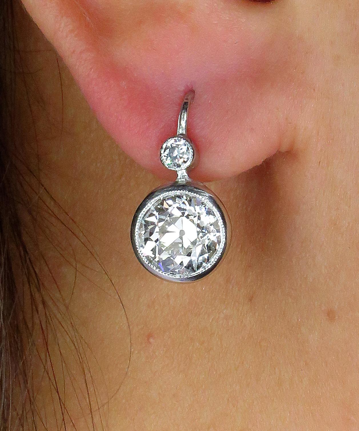 Art Deco 4.45 Carat Old European Cut Diamond Drop Hanging Earrings in Platinum 1