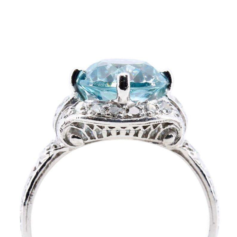 Art Deco 4.49ctw Blue Zircon and Diamond Cocktail Ring in Platinum In Good Condition For Sale In Boston, MA