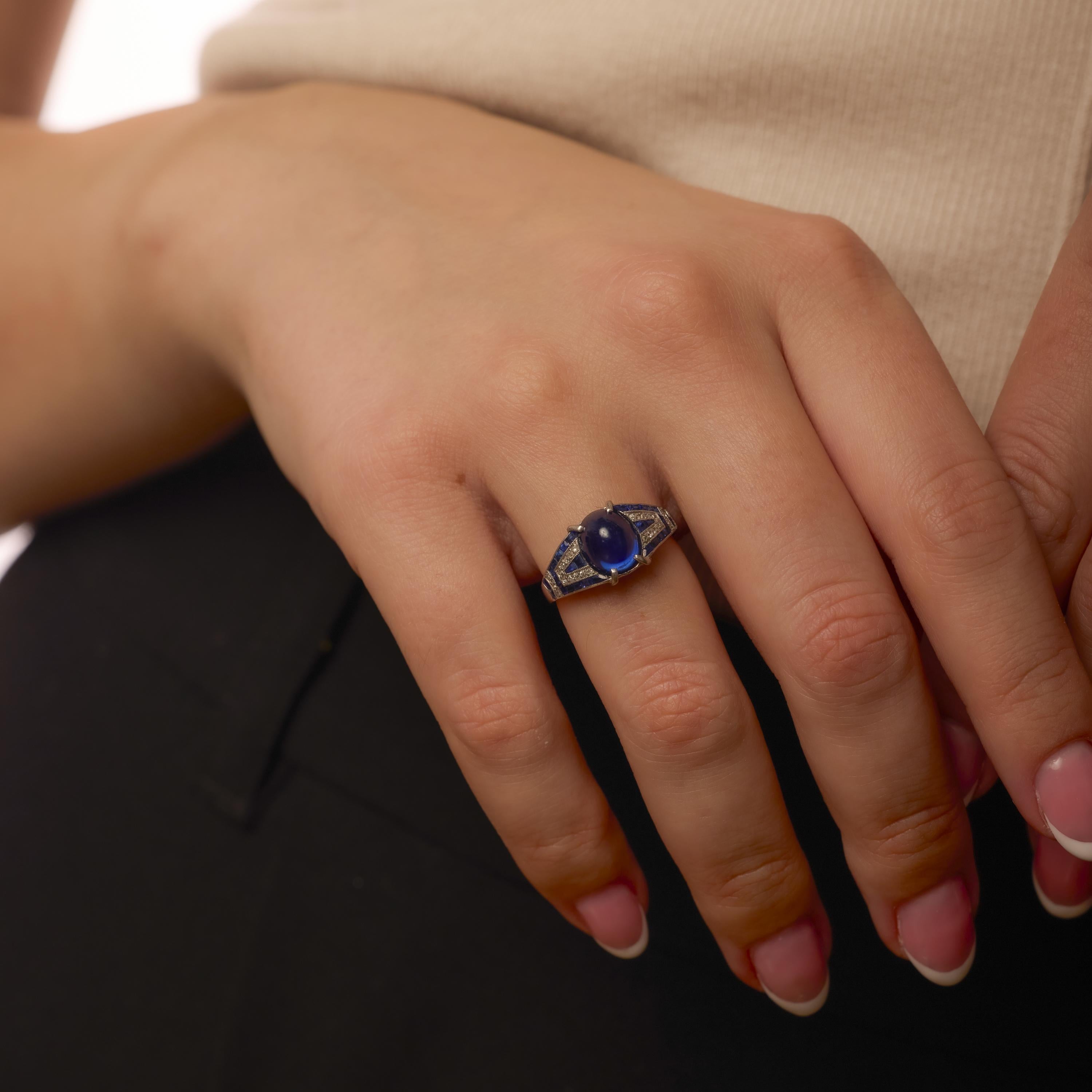 Bague Art déco 4,50 carats saphir cabochon diamant platine Pour femmes en vente
