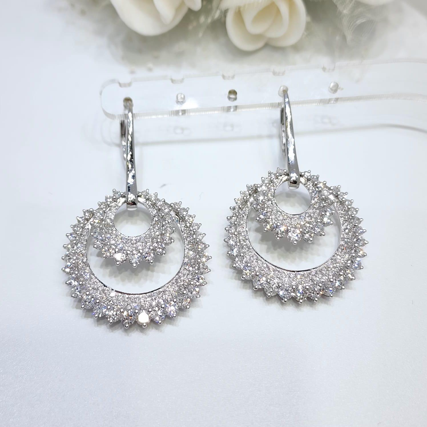 Orecchini Art Deco con diamanti da 4,53 carati e oro bianco da 18 carati in vendita 1