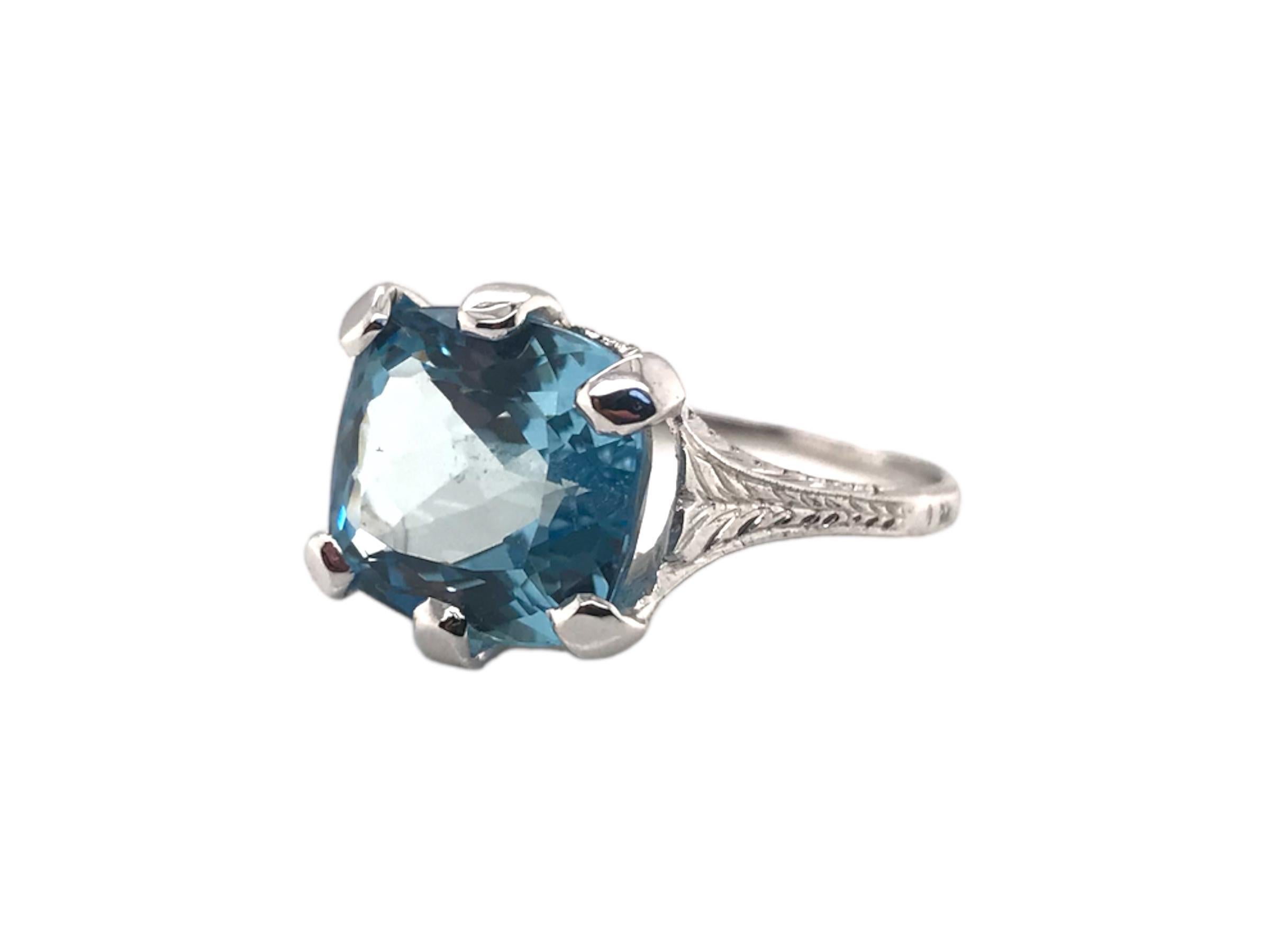Art Deco 4,78 Karat Aquamarin-Ring 18K Weißgold (Art déco) im Angebot