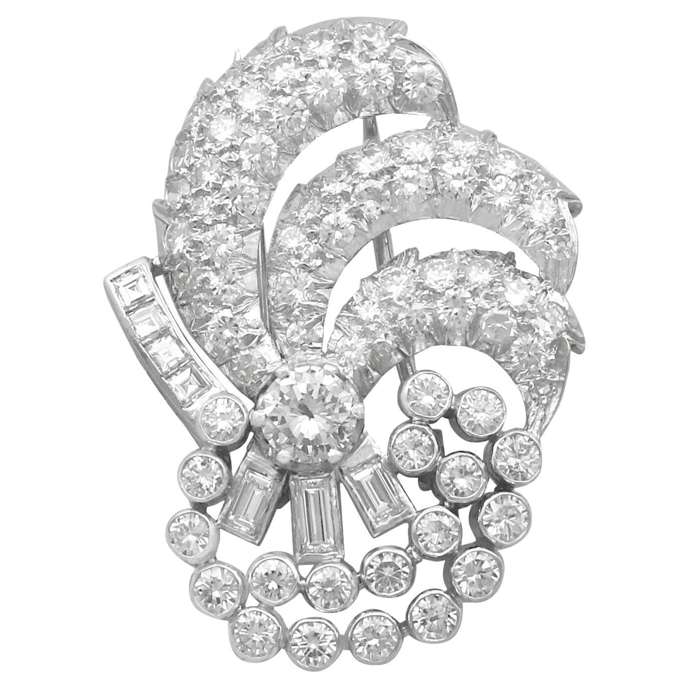 Art Deco 4.95 Carat Diamond and Platinum Brooch, 1940s For Sale