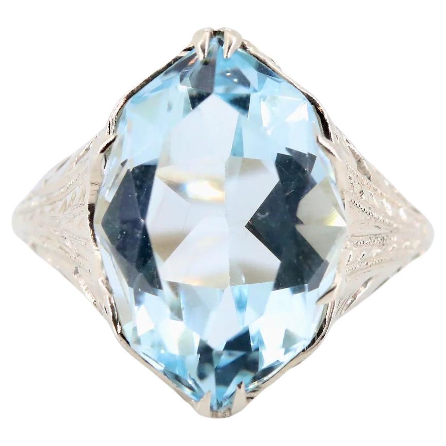 Art Deco 5.00 Carat Aquamarine Solitaire Filigree Ring in 20 Karat White Gold