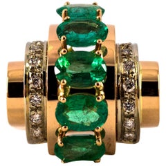 Art Deco 5.00 Carat Emerald 0.30 Carat White Diamond Yellow Gold Cocktail Ring
