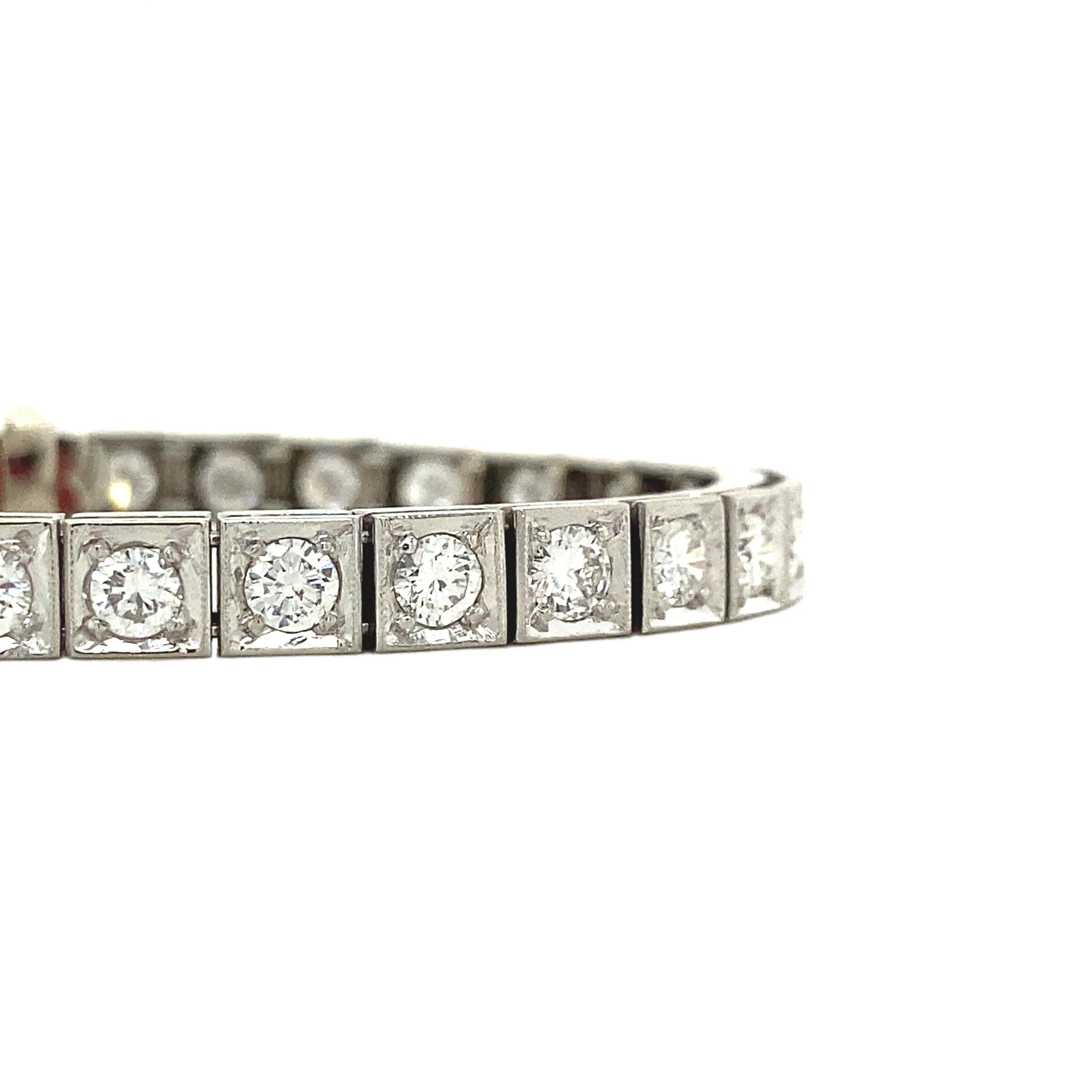 Art Deco 5.1 Carat G/VS Diamond Tennis Bracelet In Good Condition For Sale In AMSTERDAM, NL