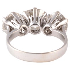 5.10ct Old European Cut Diamond Three-Stone Ring in 18k Gold (Bague à trois pierres en or)