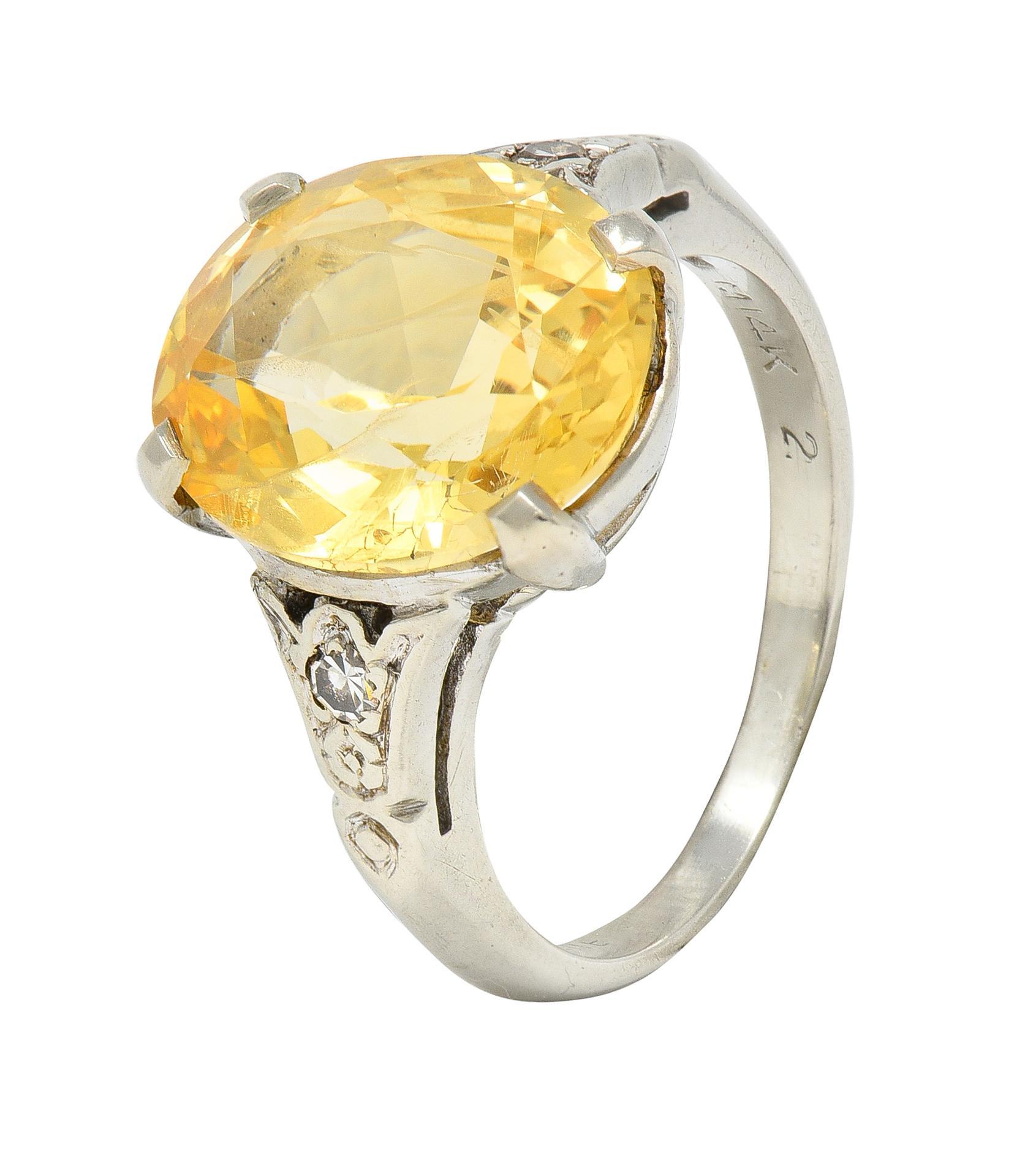 Art Deco 5.22 CTW Yellow Ceylon Sapphire Diamond 14 Karat Gold  Antique Ring GIA For Sale 3