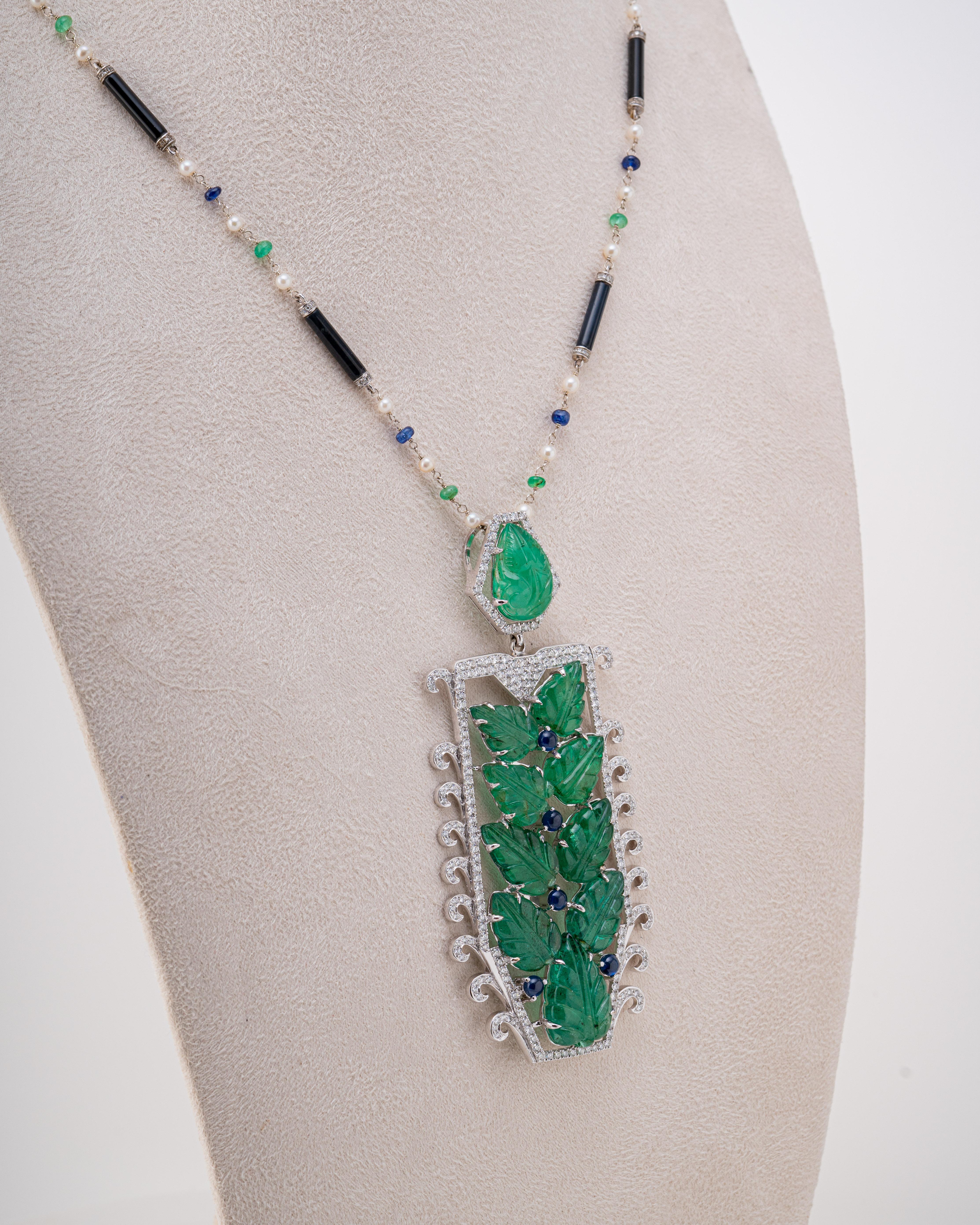 Art Deco Art-Deco 53 Carat Emerald, Blue Sapphire and Diamond Pendant Necklace For Sale