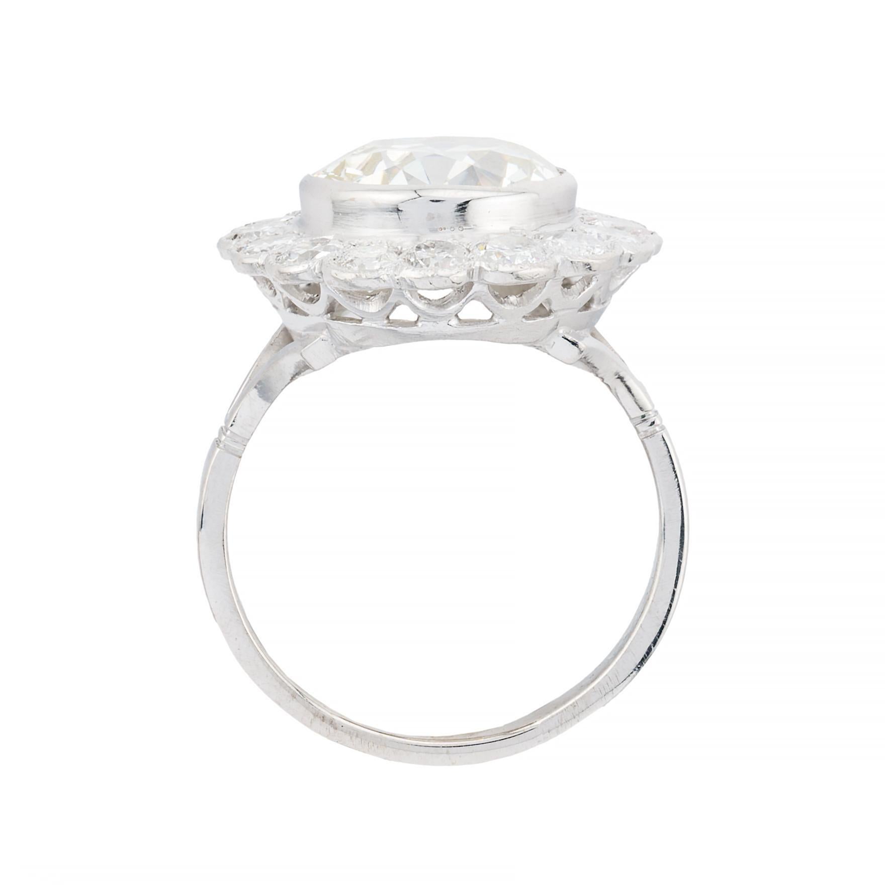 Art Deco 5.31 CTW European Cut Diamond Engagement Ring in Platinum In Excellent Condition For Sale In Boston, MA