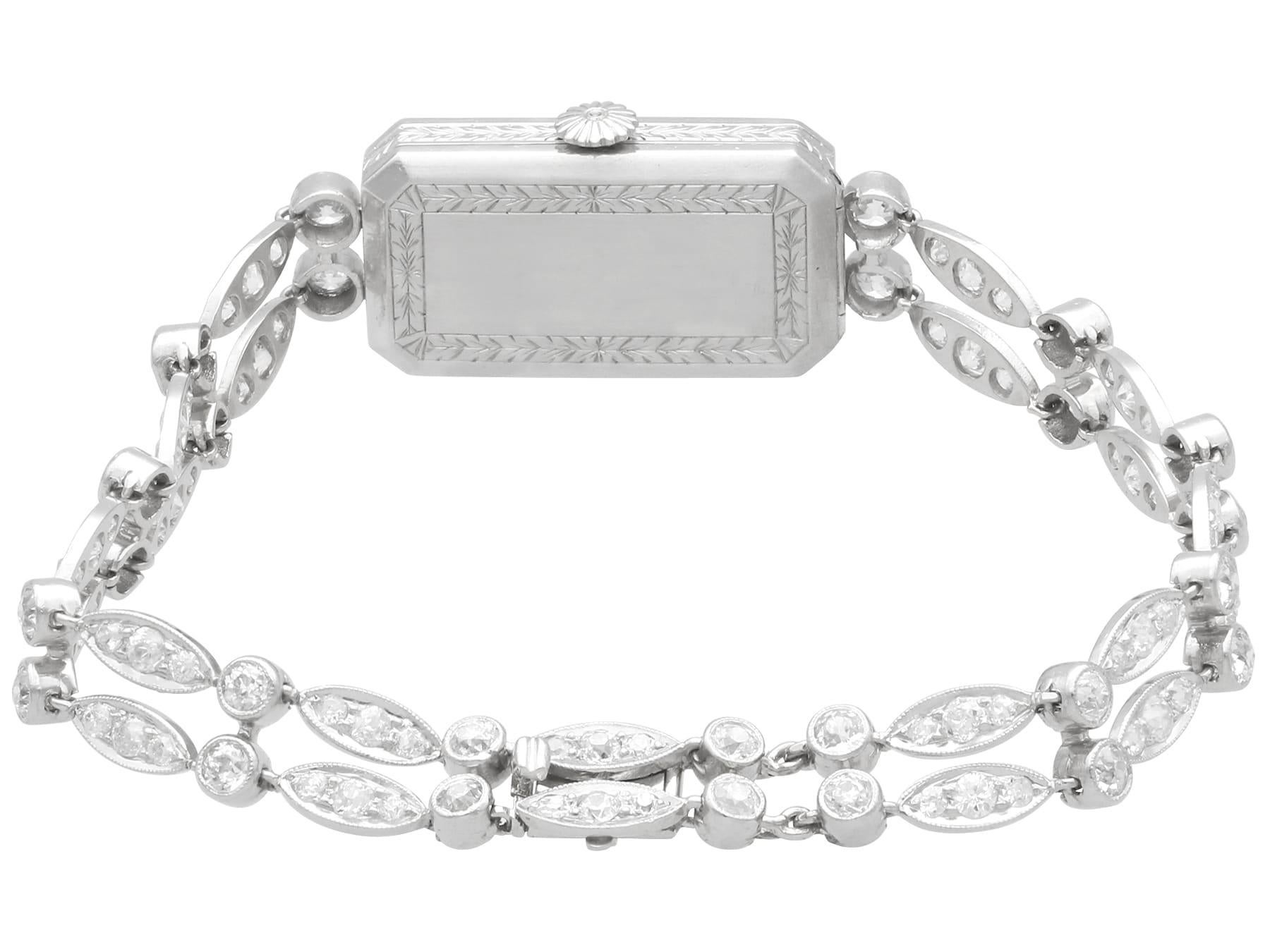 Orologio da cocktail in platino e diamanti Art Déco da 5,44 carati - CIRCA 1935 in vendita 7