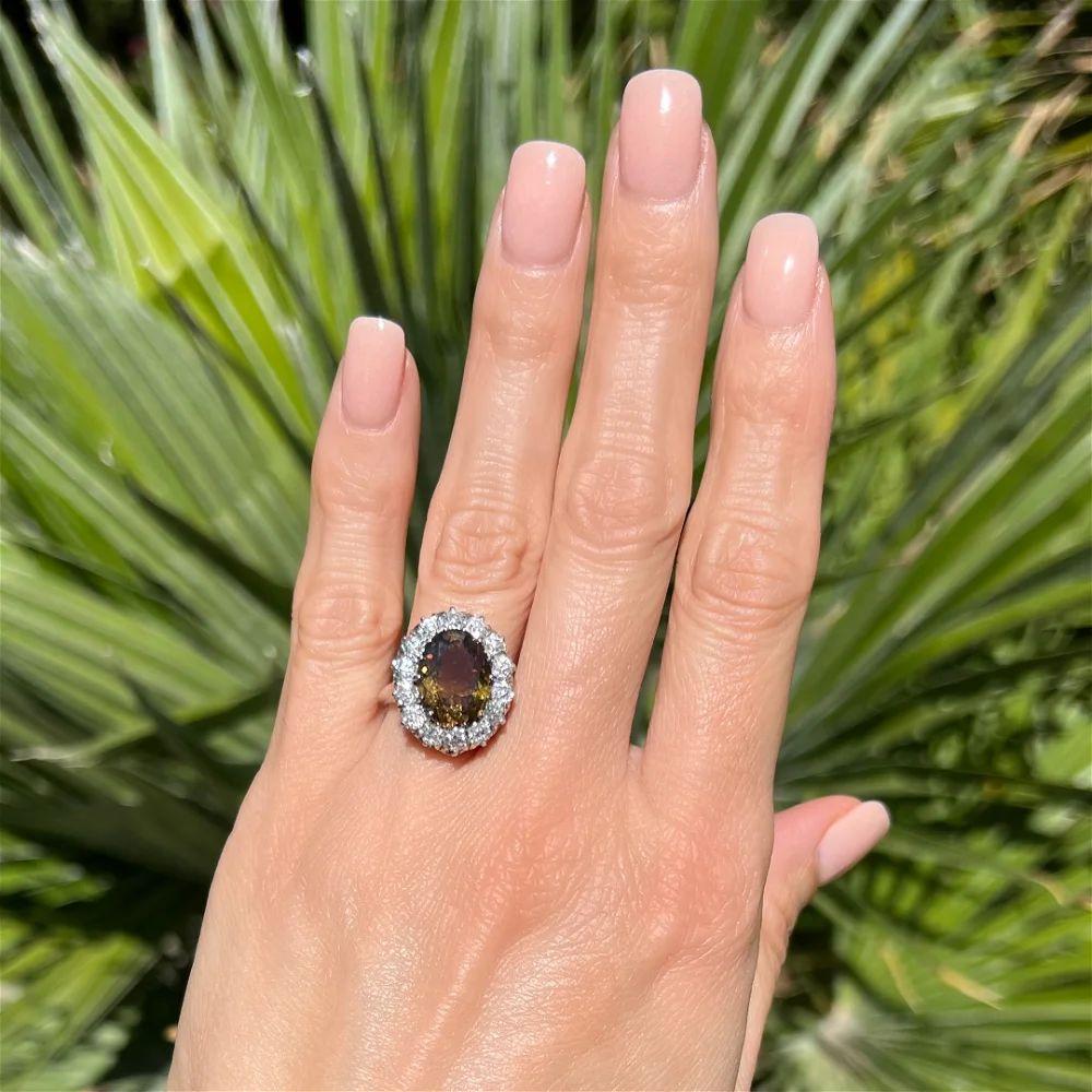 Art Decó 5,46 Quilates Zafiro Naranja Ovalado y Diamante Anillo Halo Vintage de Oro Corte mixto en venta