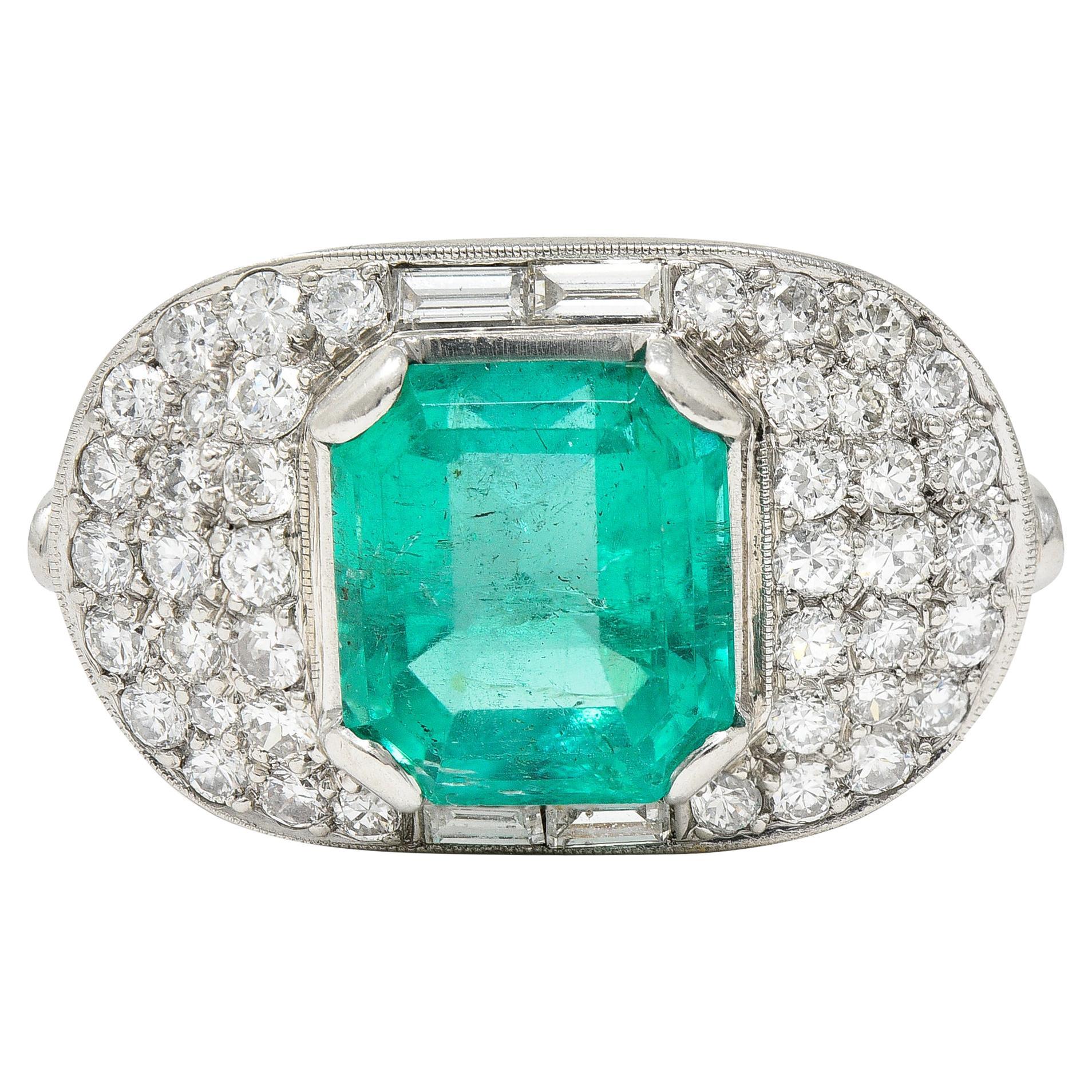 Art Deco 5.50 Carats Colombian Emerald Pavè Diamond Platinum Dinner Ring