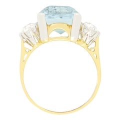 Anello a trilogia di acquamarine e diamanti Art Deco da 5,50 carati, 1920 ca.