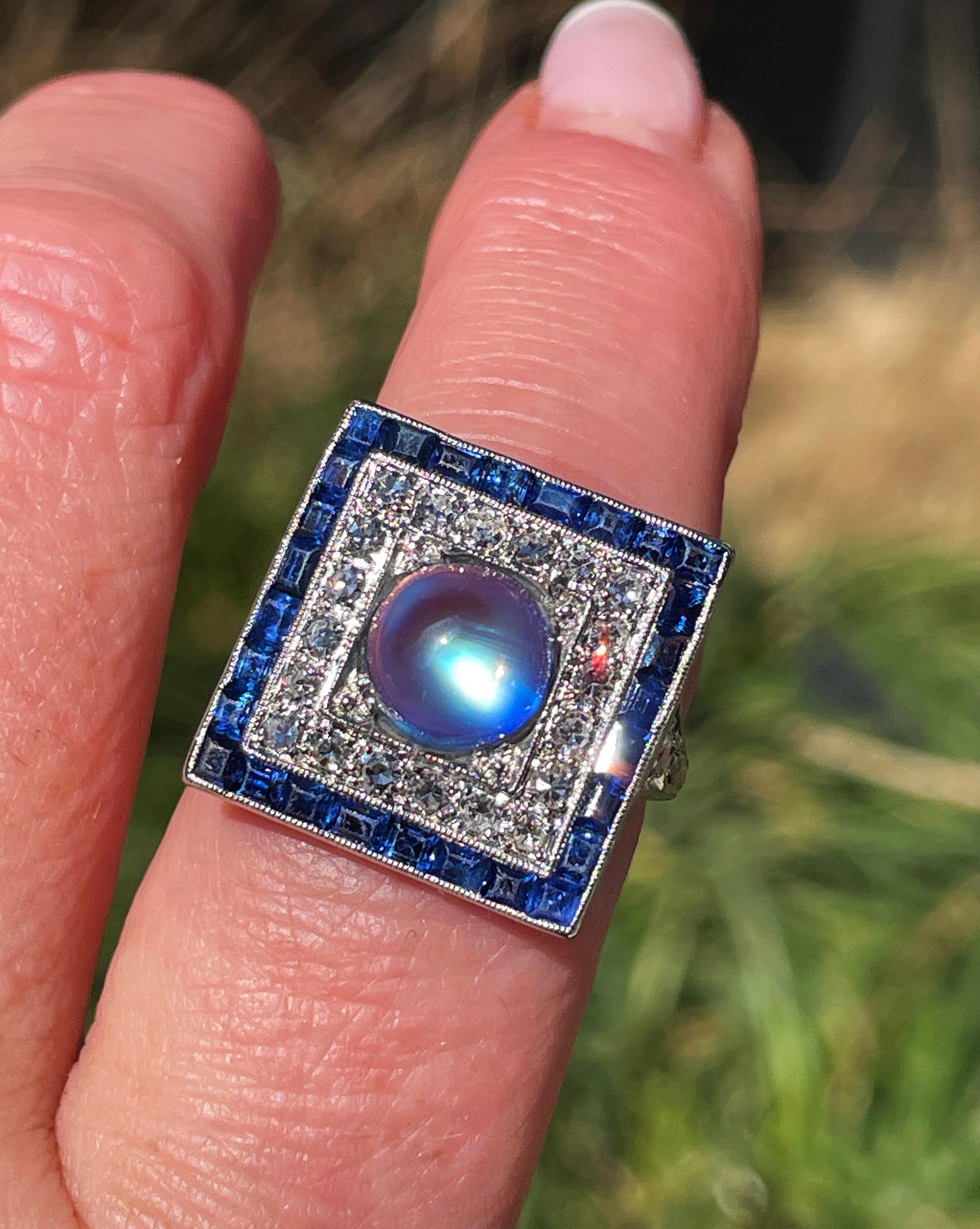 Art Deco 5.54ctw Blue Moonstone Diamond Sapphire Platinum Dinner Ring, C. 1920 For Sale 14