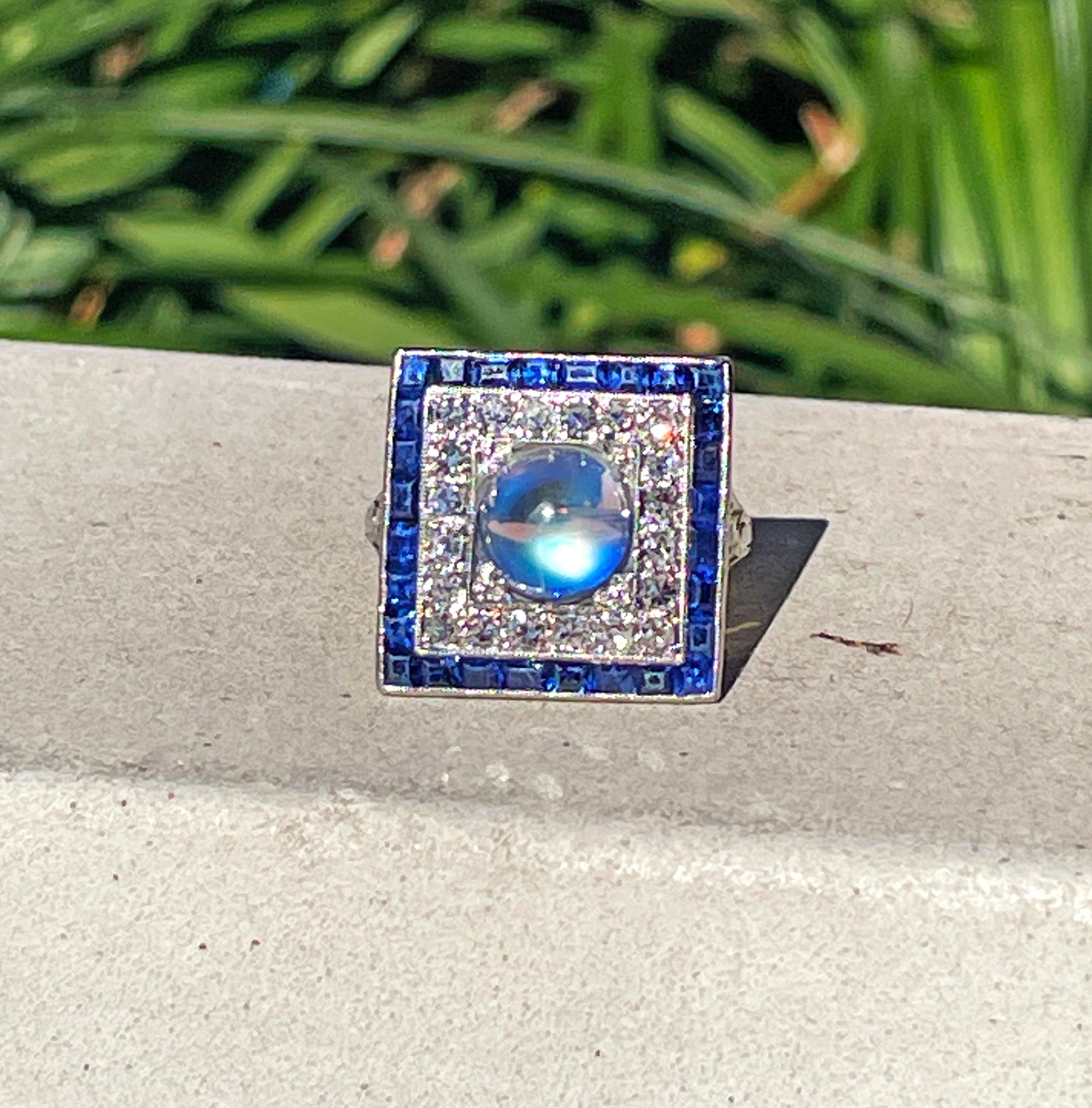 Art Deco 5.54ctw Blue Moonstone Diamond Sapphire Platinum Dinner Ring, C. 1920 For Sale 15