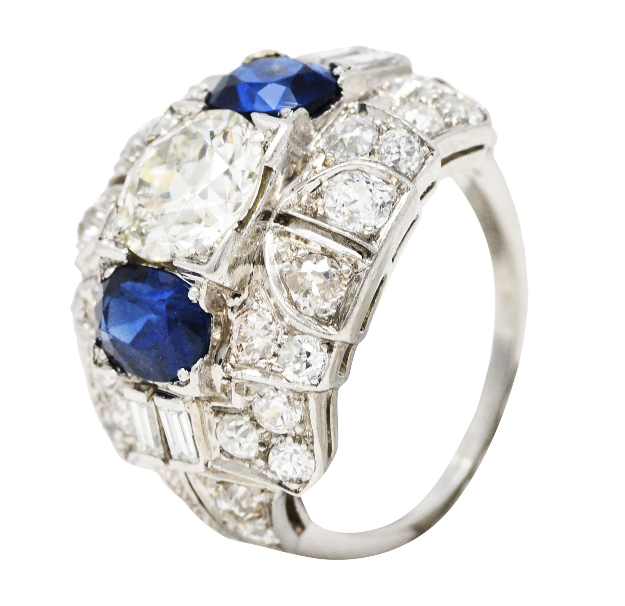 Art Deco 5.61 Carats Diamond Sapphire Platinum Bombè Band Ring For Sale 4