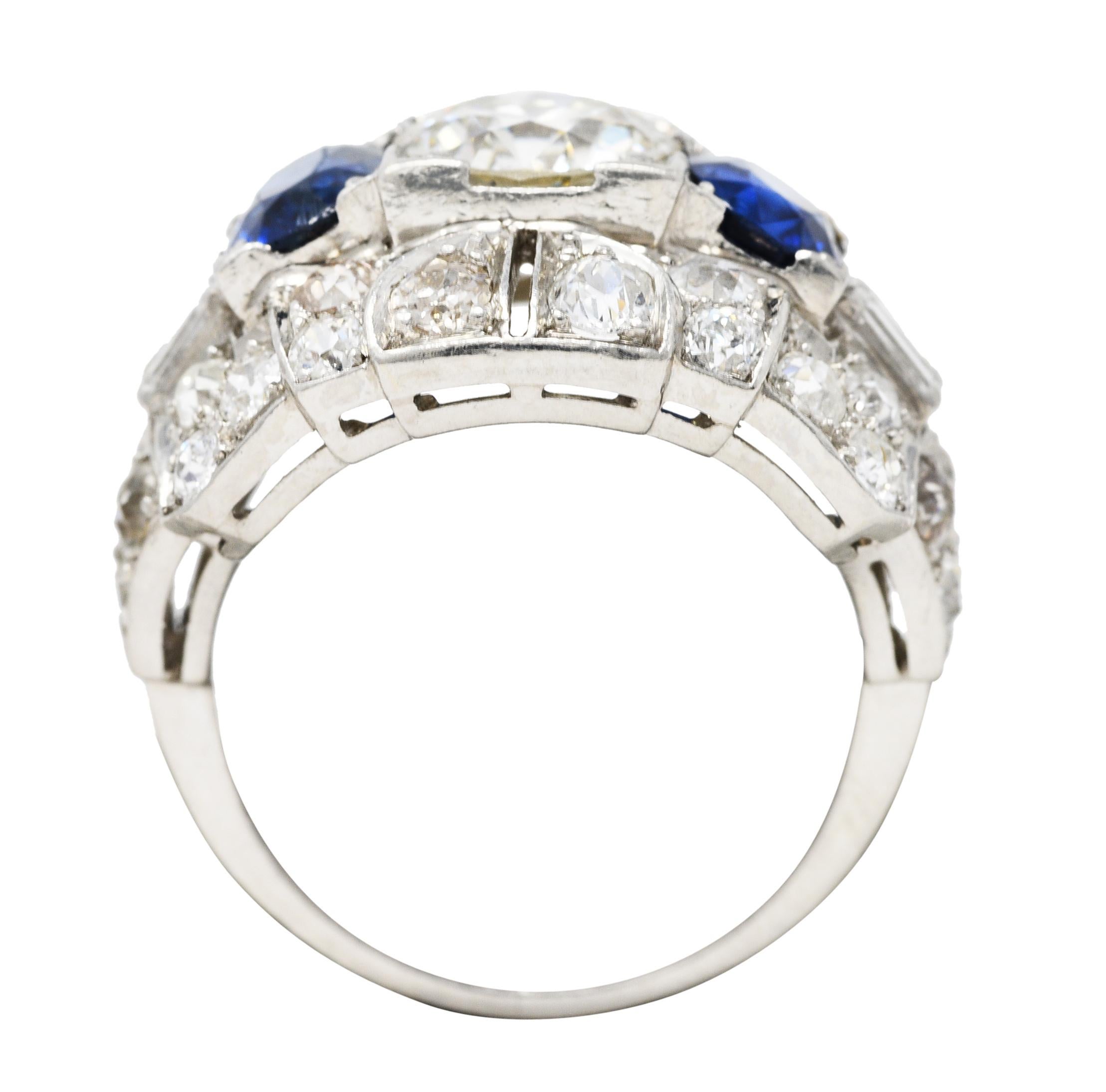 Art Deco 5.61 Carats Diamond Sapphire Platinum Bombè Band Ring For Sale 5
