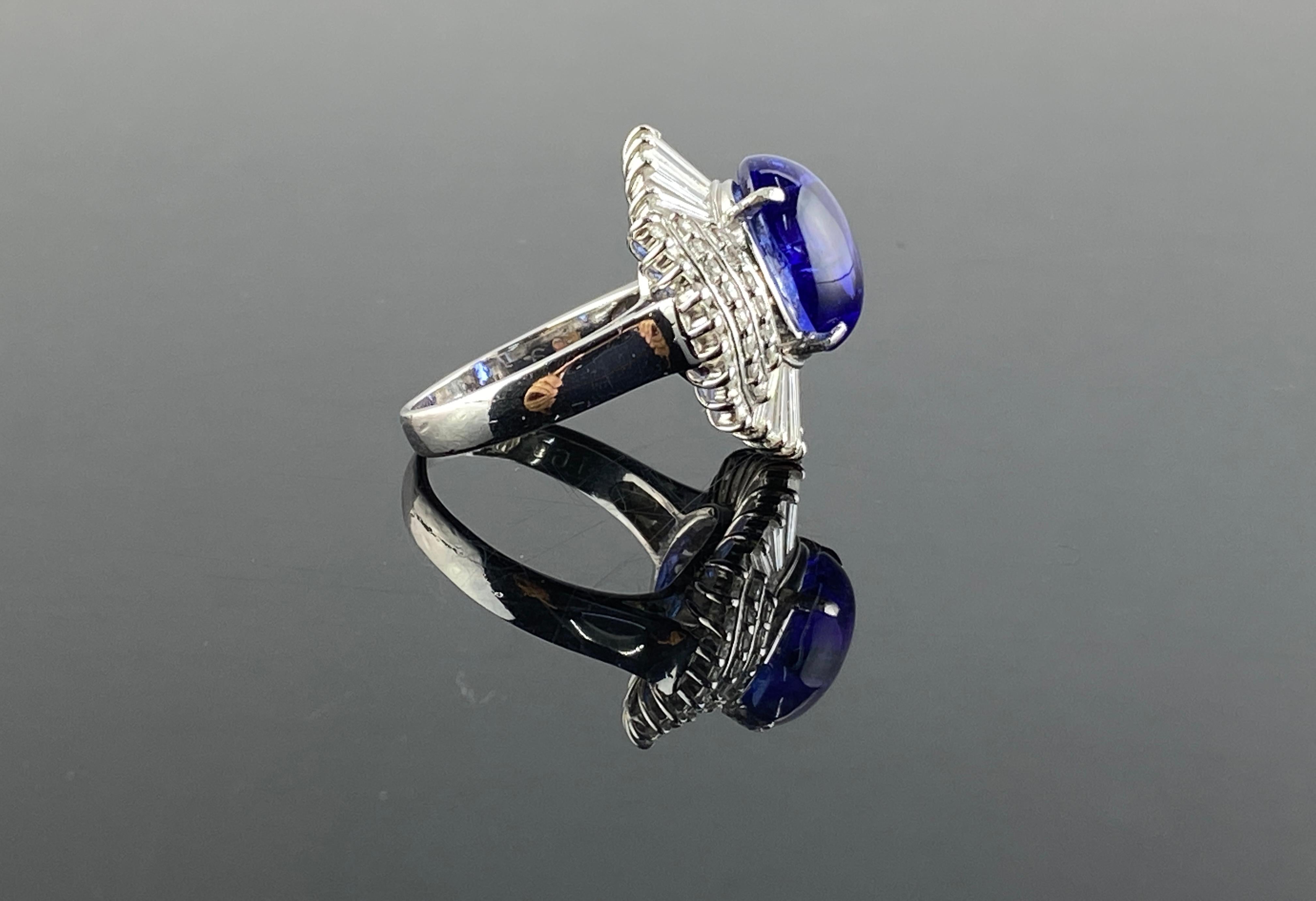 Taille cabochon Bague de fiançailles Art déco en platine avec tanzanite cabochon de 5,63 carats et diamants en vente