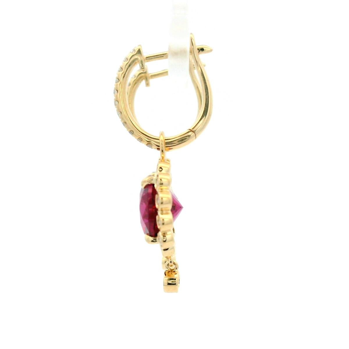 Art Deco 5.68Ct Garnet Diamond Earrings in 14 Karat Yellow Gold For Sale 3
