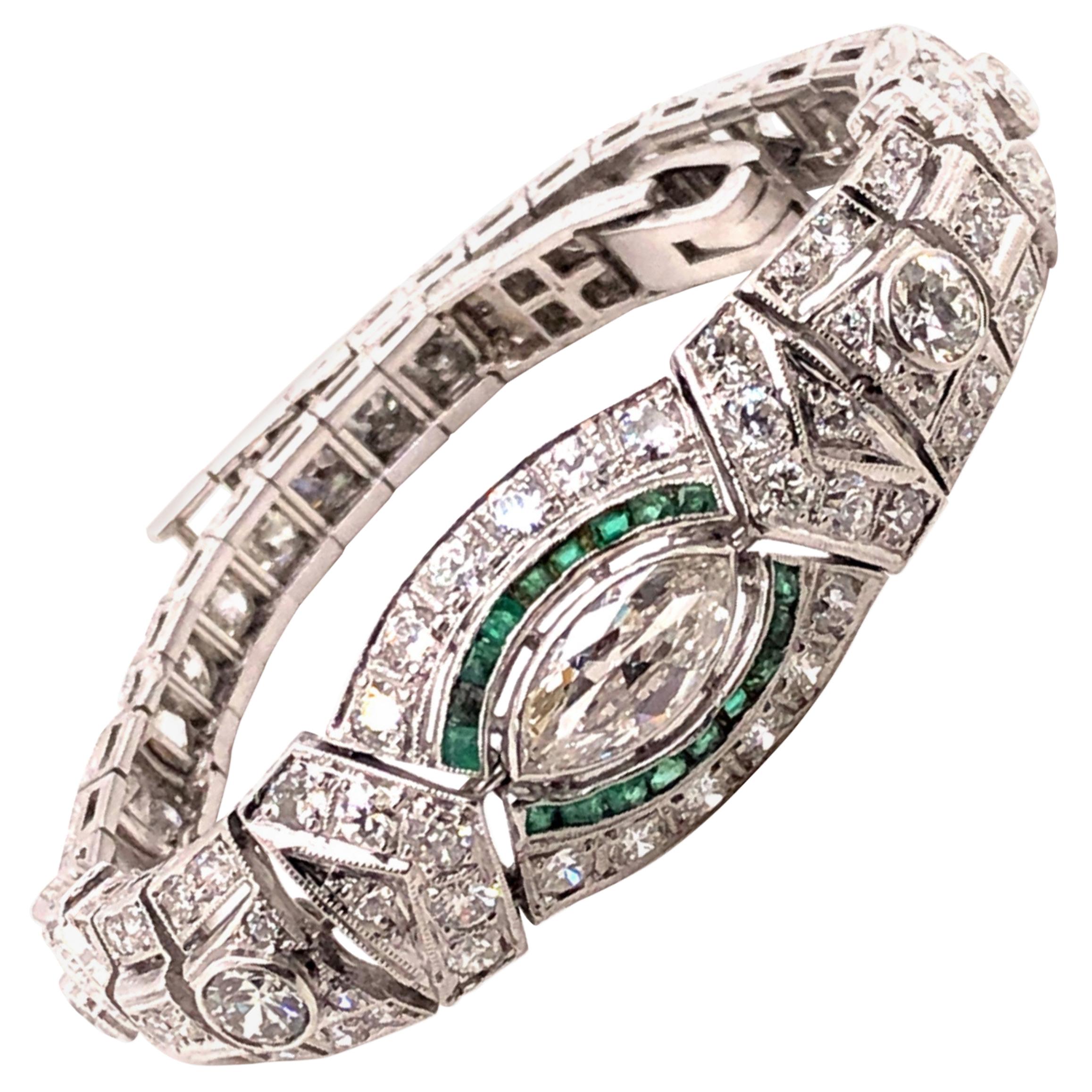Art Deco 5.76 Carat Diamond and French Cut Emerald Bracelet
