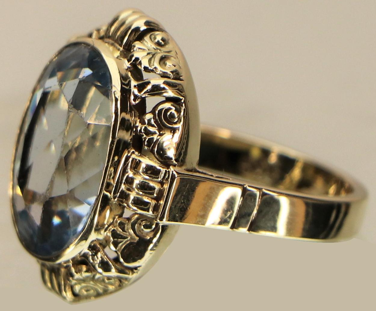 Art Deco 585 Gold, Blue Topaz Ring For Sale 3