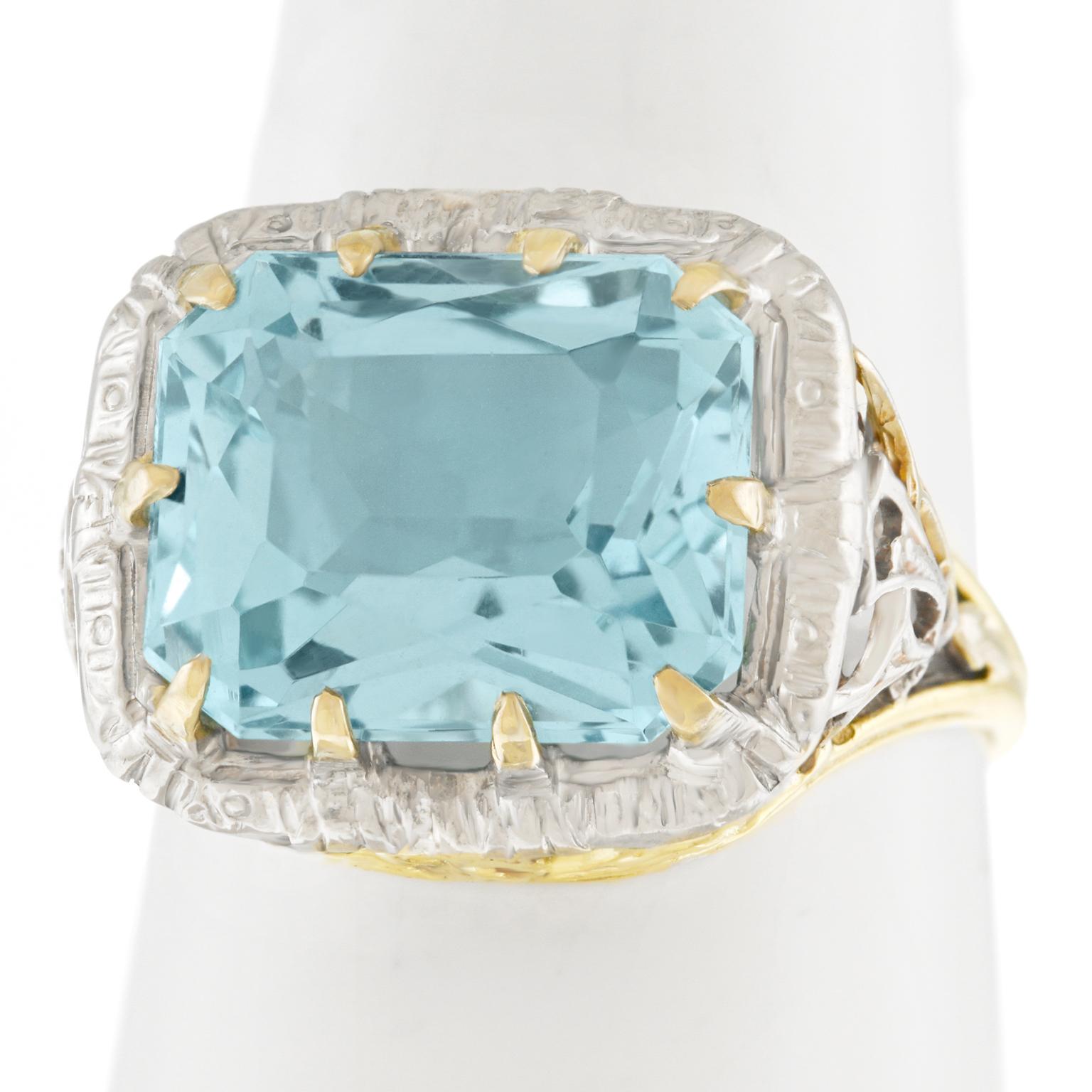 Art Deco 5.90 Carat Aquamarine Gold Ring 3