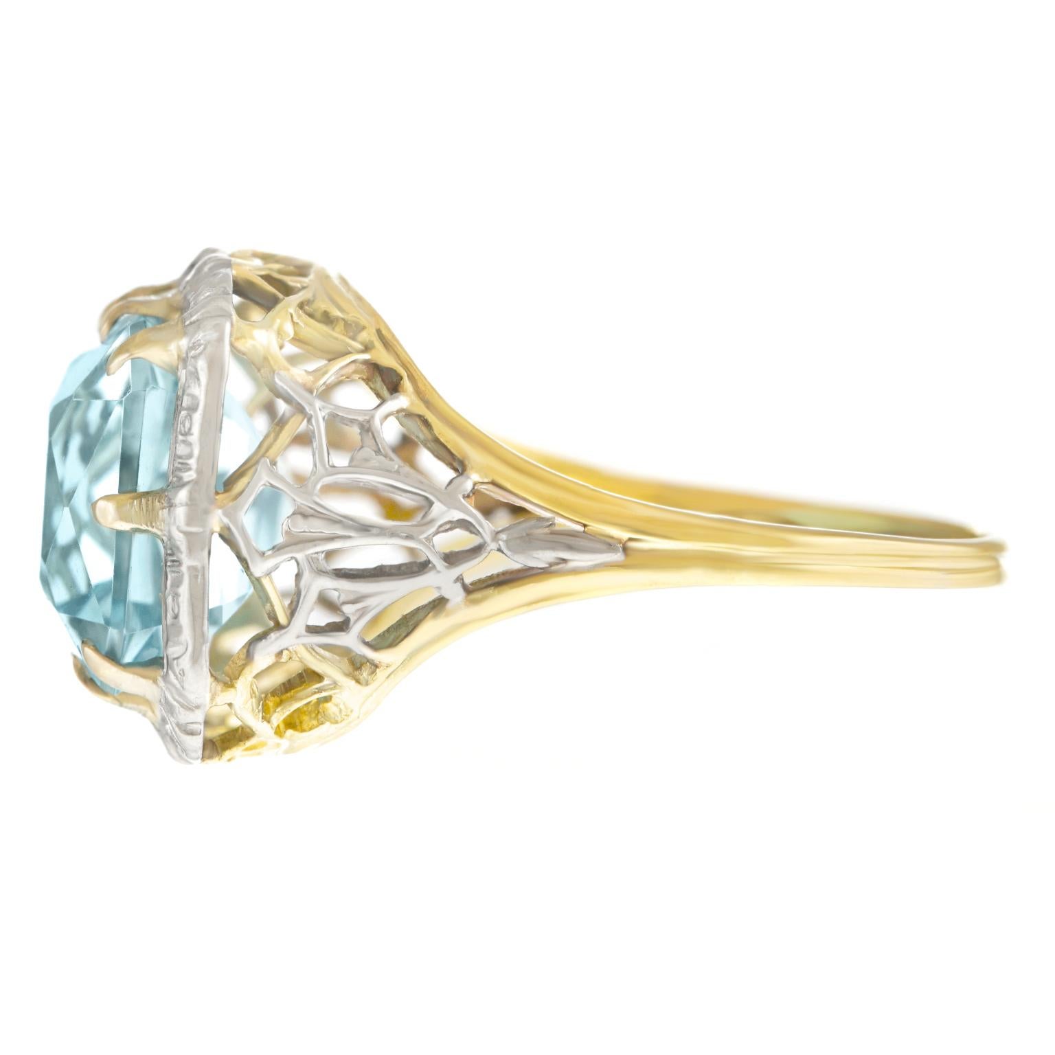 Art Deco 5.90 Carat Aquamarine Gold Ring 4