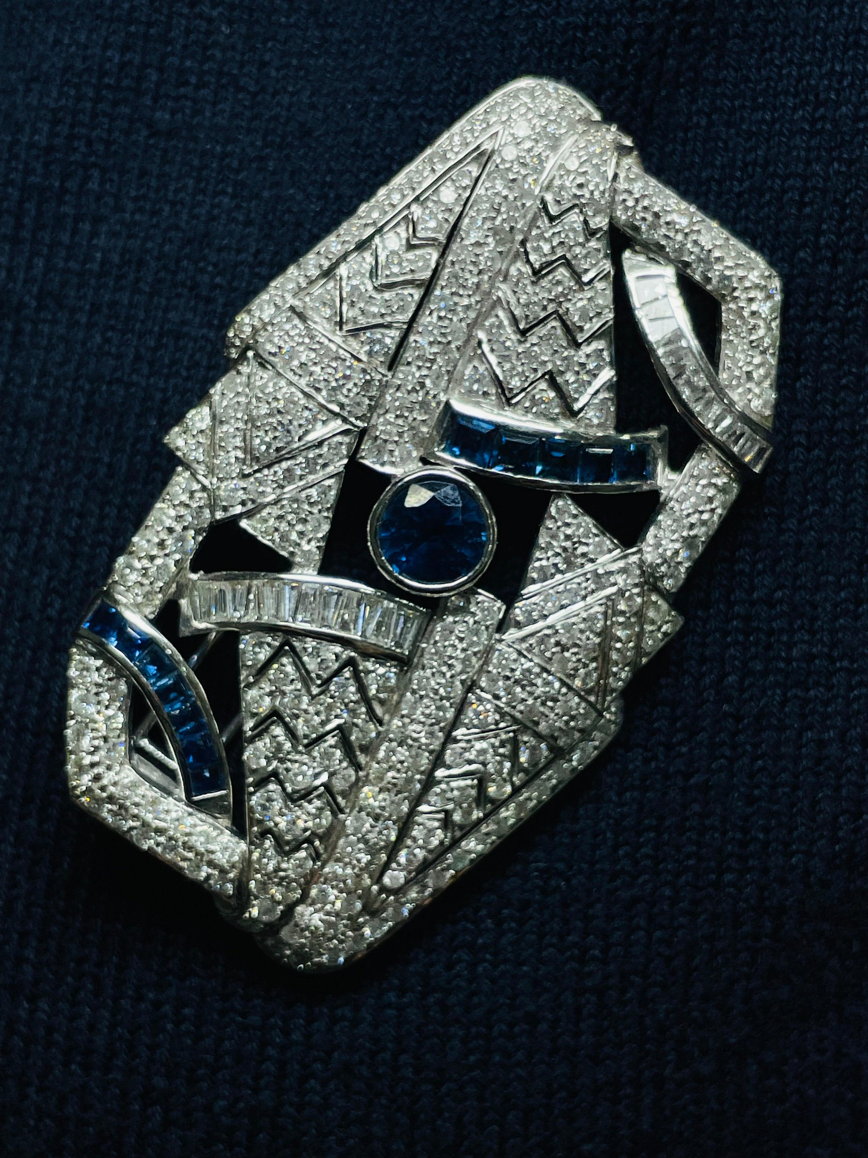 Regal 5.96 CTW Diamond 3.9 CTW Sapphire Brooch in 18k Solid White Gold In New Condition For Sale In New York, NY