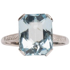 Antique Art Deco 6 Carat Radiant Cut Aquamarine 18 Karat White Gold Etched Ring