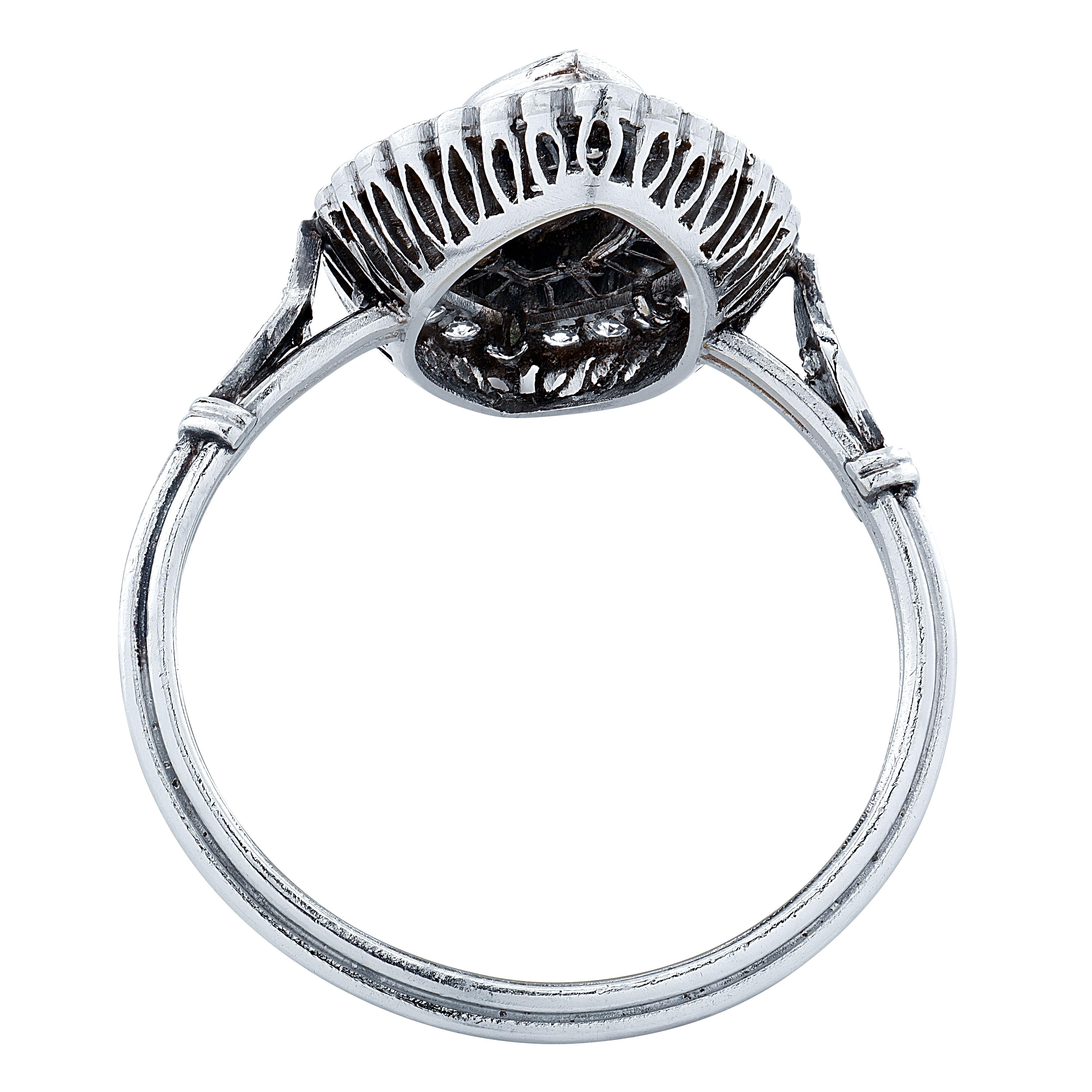 Anello Art Deco con diamante e zaffiro taglio marquise da 0,60 carati in vendita 2