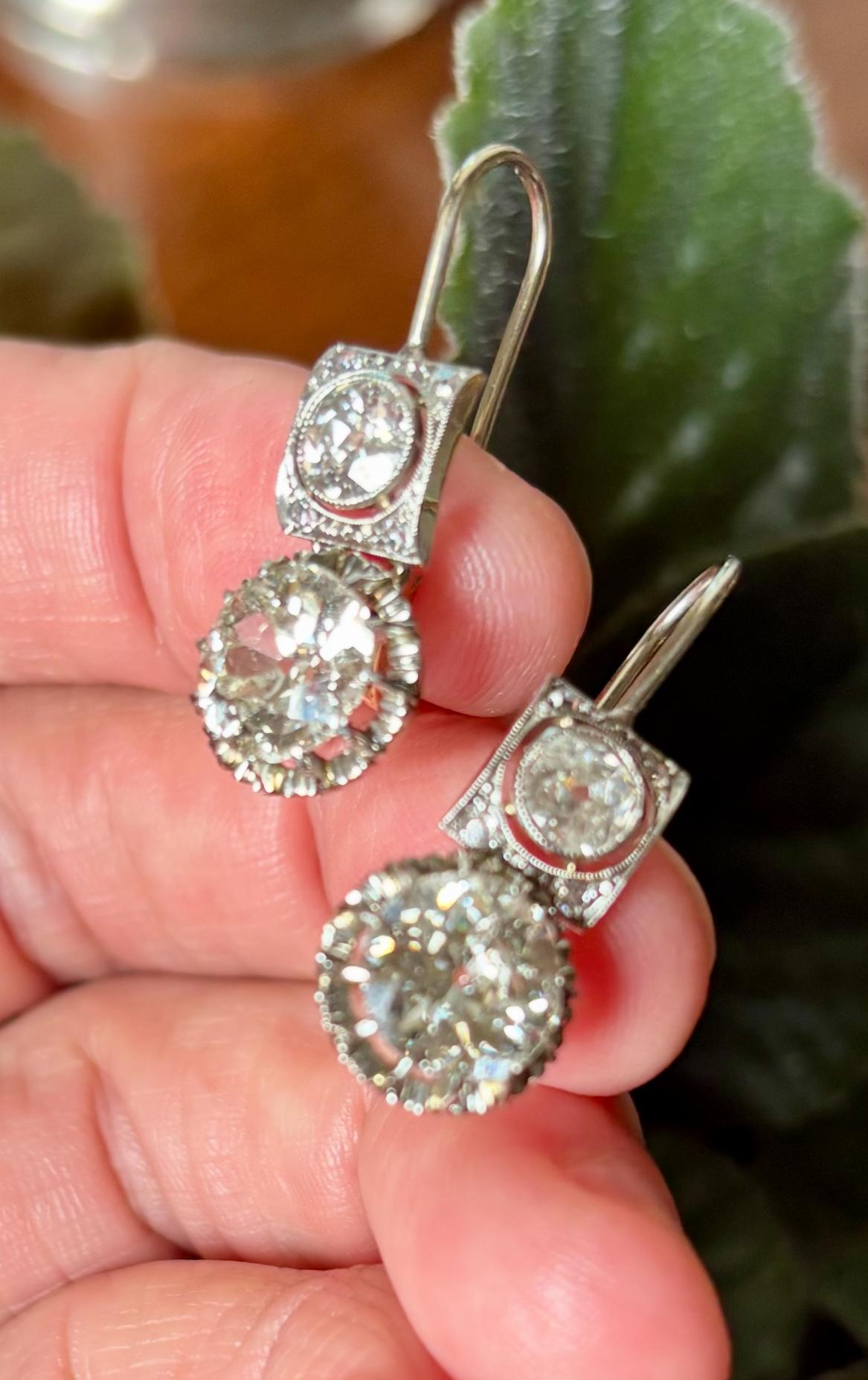 Boucles d'oreilles art déco en platine, 6,00 carats, diamant taille européenne, vers 1925 en vente 2