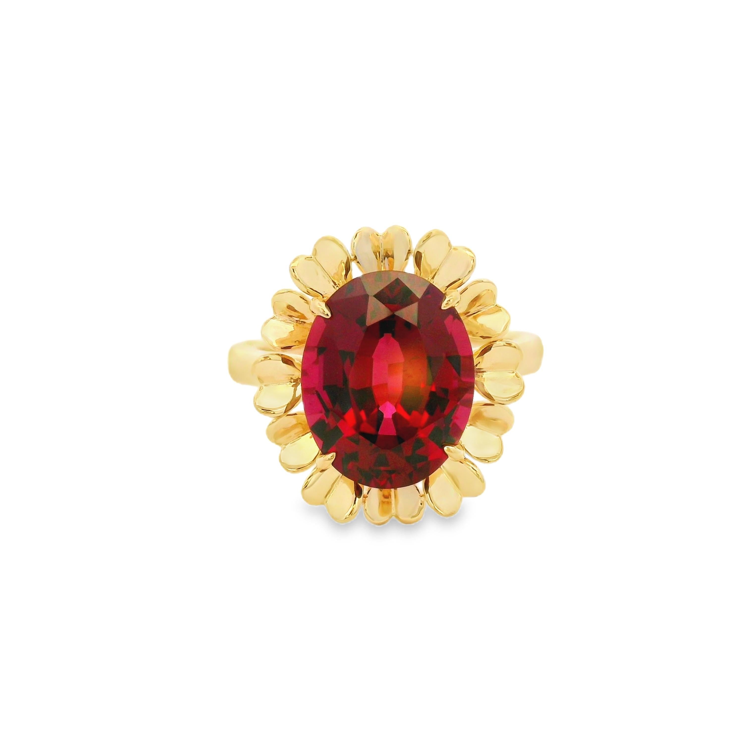 Bague cocktail Art déco en or jaune 14 carats avec fleurs modelées en grenat 6,11 carats en vente 1