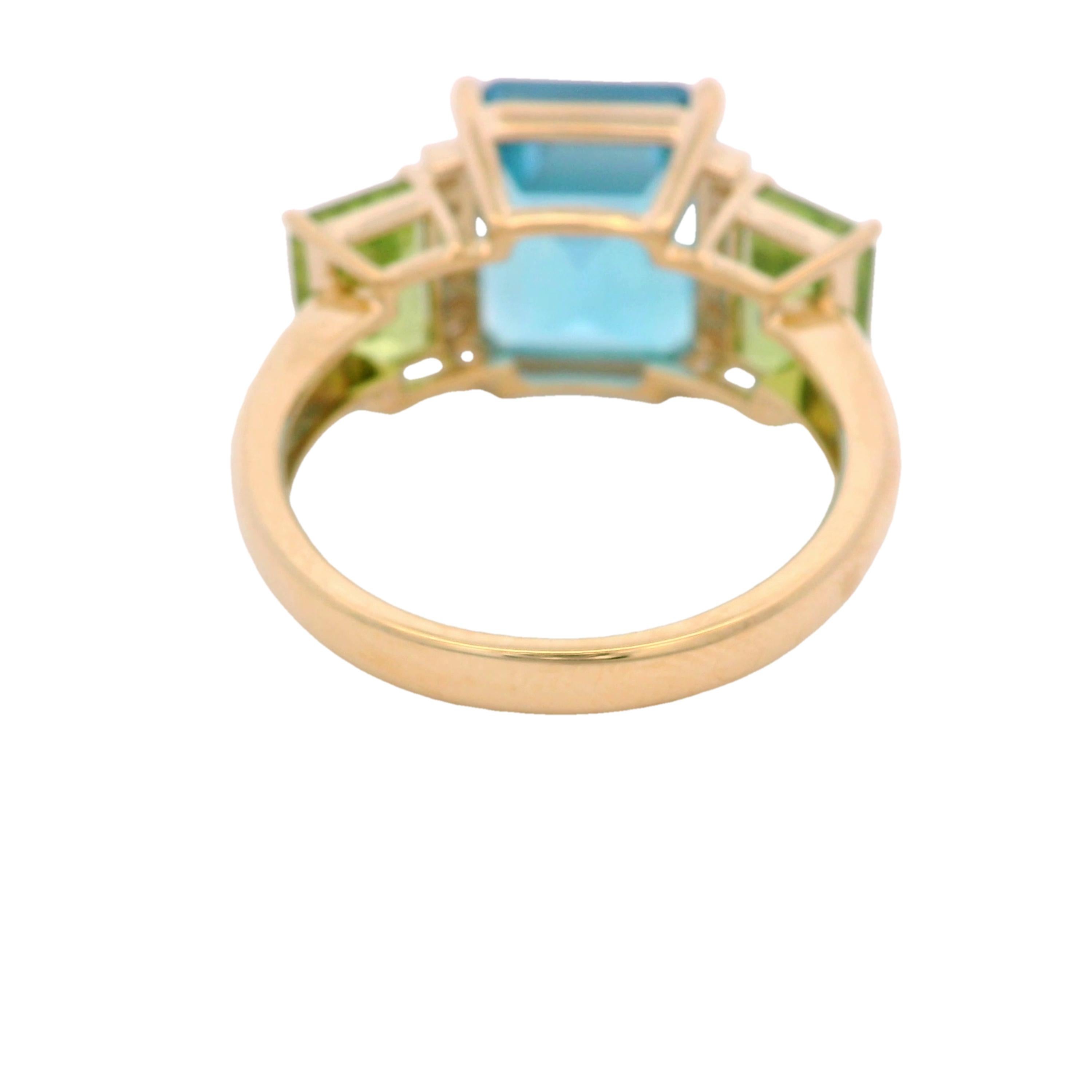 Emerald Cut Art Deco 6.32Ct Swiss Blue Topaz Peridot Diamond Ring in 14 Karat Yellow Gold For Sale