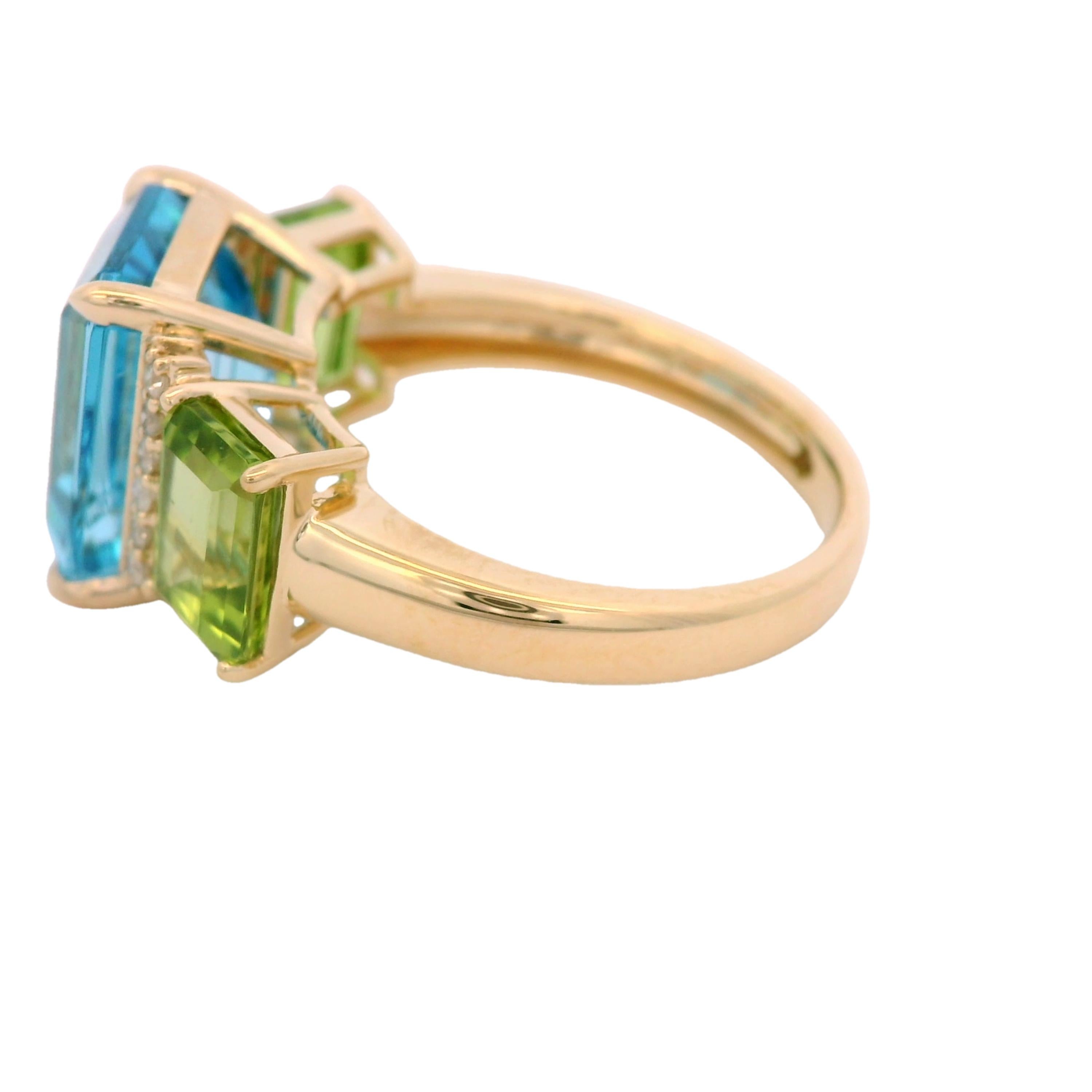 Art Deco 6.32Ct Swiss Blue Topaz Peridot Diamond Ring in 14 Karat Yellow Gold In New Condition For Sale In Hong Kong, HK