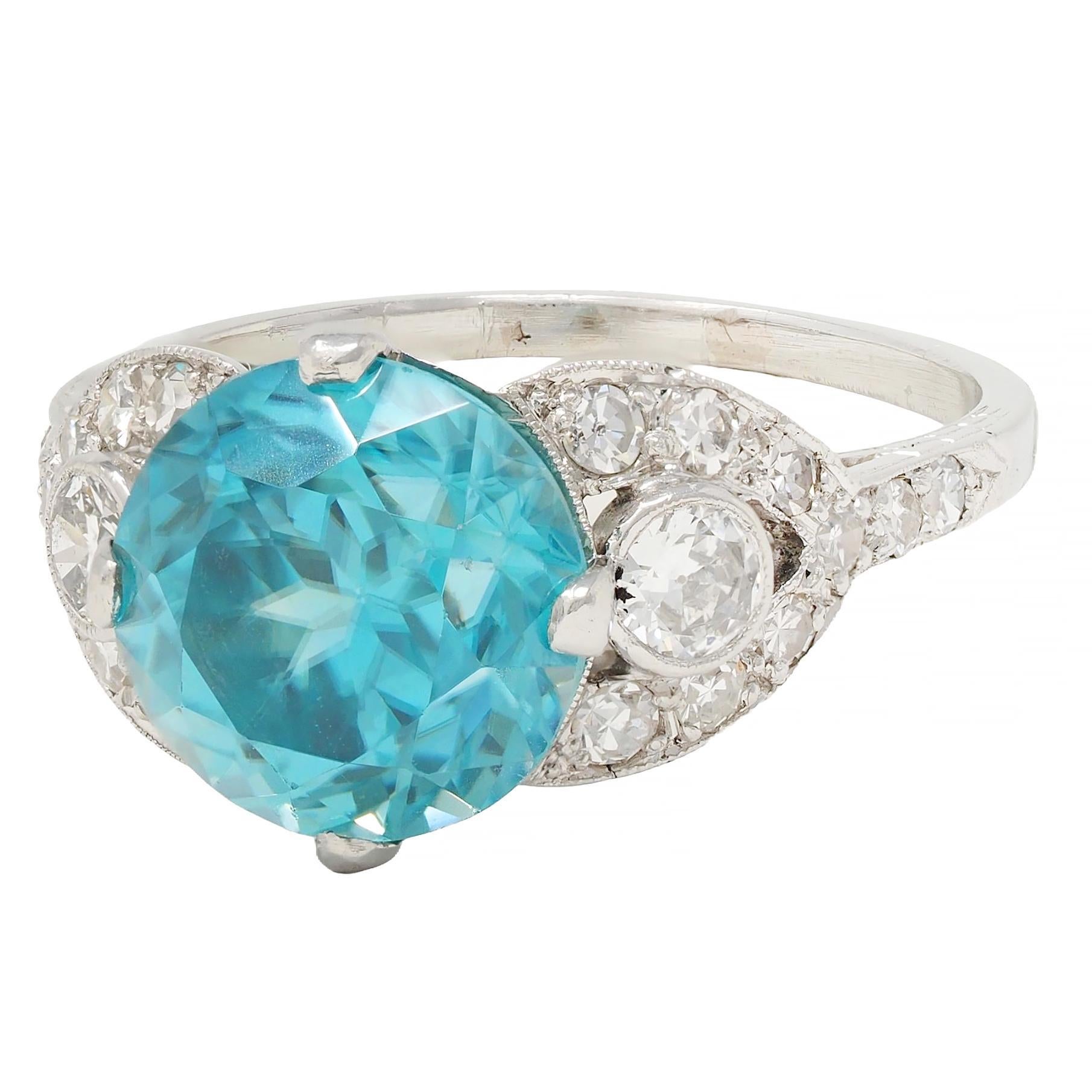 Art Deco 6.35 CTW Zircon Diamond Platinum Vintage Cocktail Ring For Sale 2