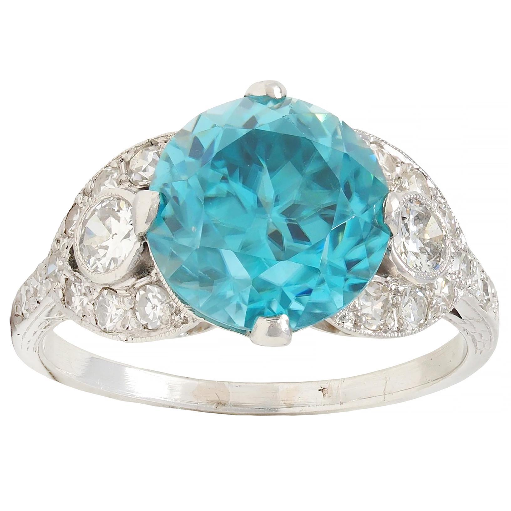 Art Deco 6.35 CTW Zircon Diamond Platinum Vintage Cocktail Ring For Sale 3