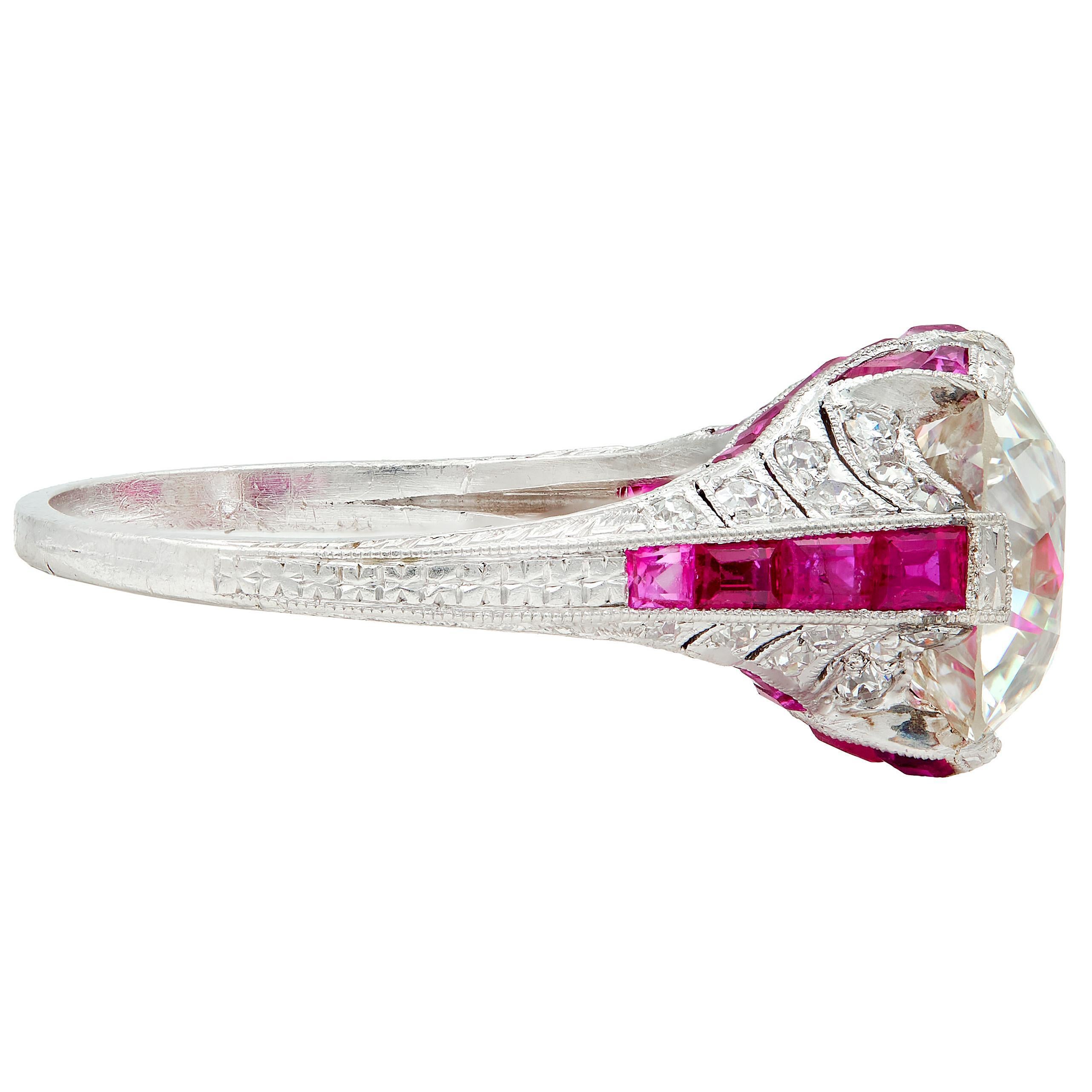 Taglio antico europeo Anello di fidanzamento Art Deco 6,43 CTW Old European Diamond Ruby Platinum X GIA in vendita