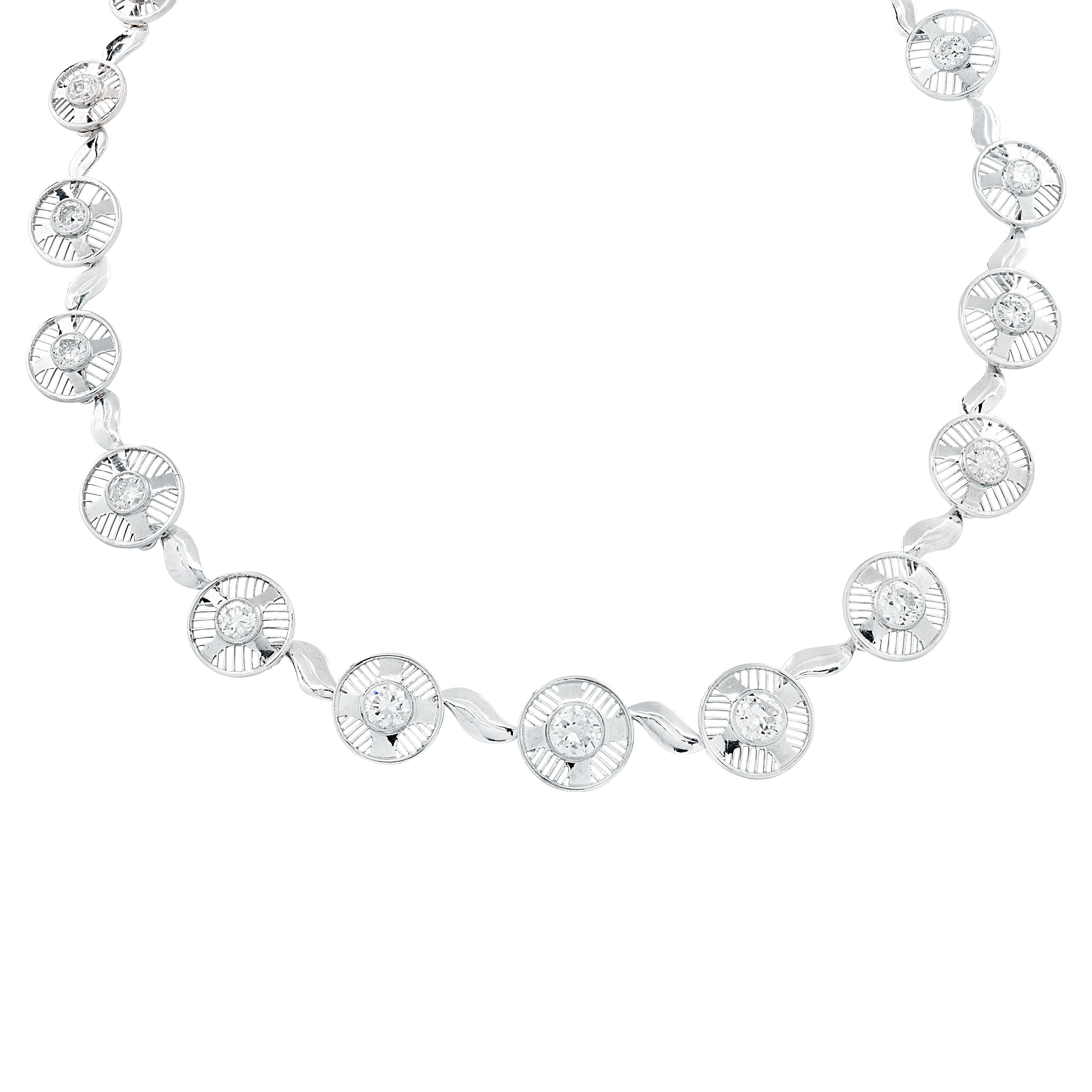Art Deco 6.5 Carat Old European Cut Diamond Necklace For Sale 2