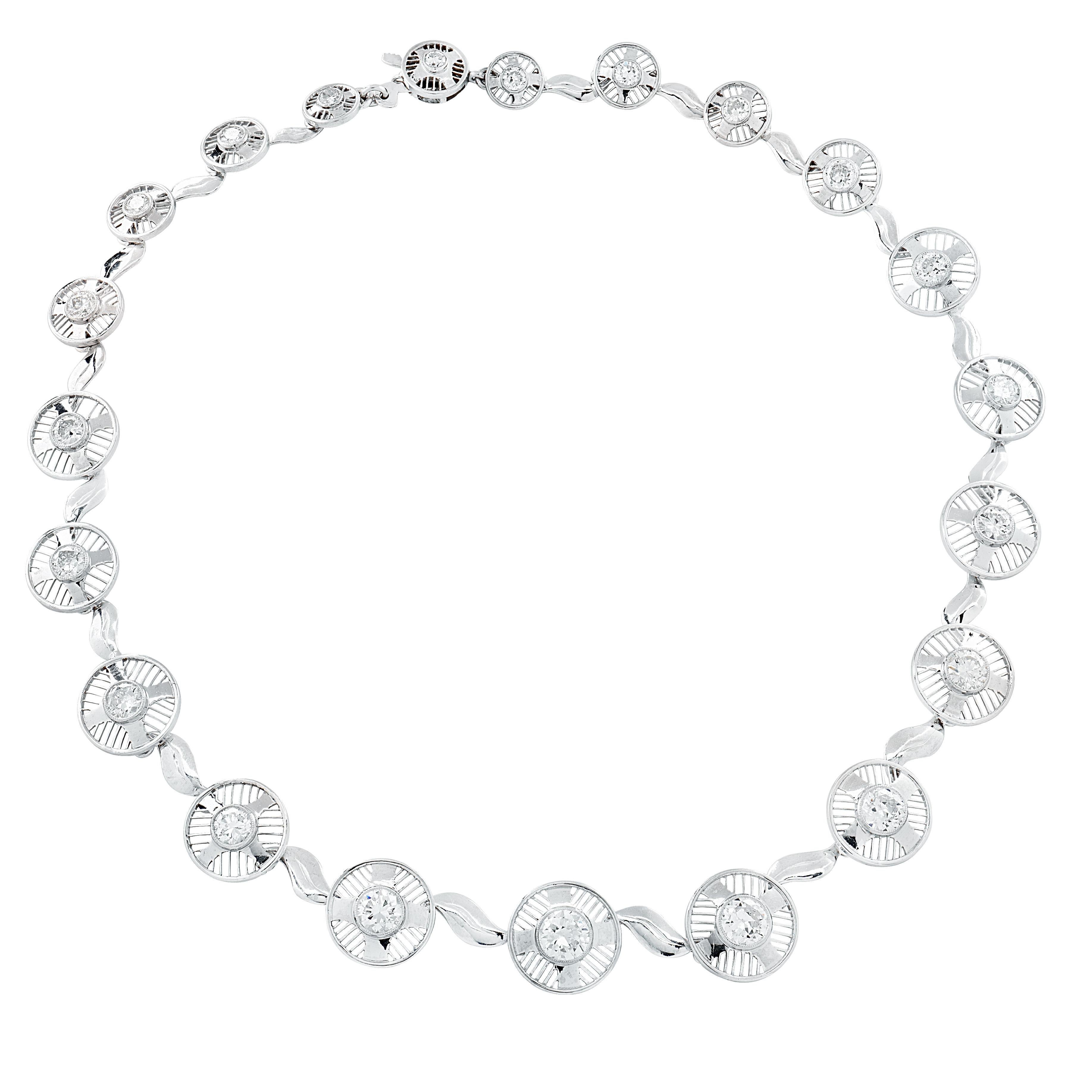 Art Deco 6.5 Carat Old European Cut Diamond Necklace For Sale 4