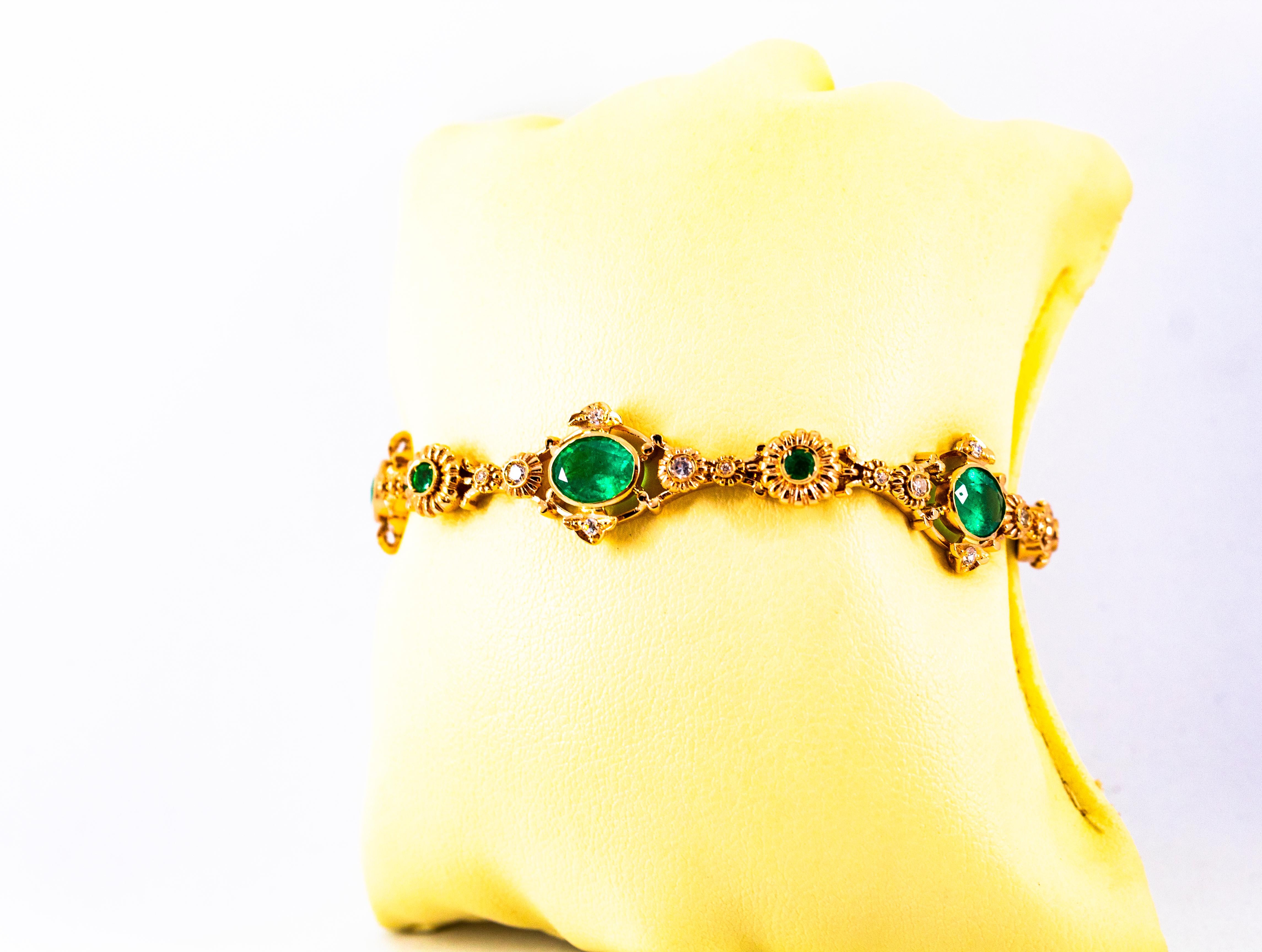Art Deco Style 6.60 Carat Emerald 0.60 Carat White Diamond Yellow Gold Bracelet 5