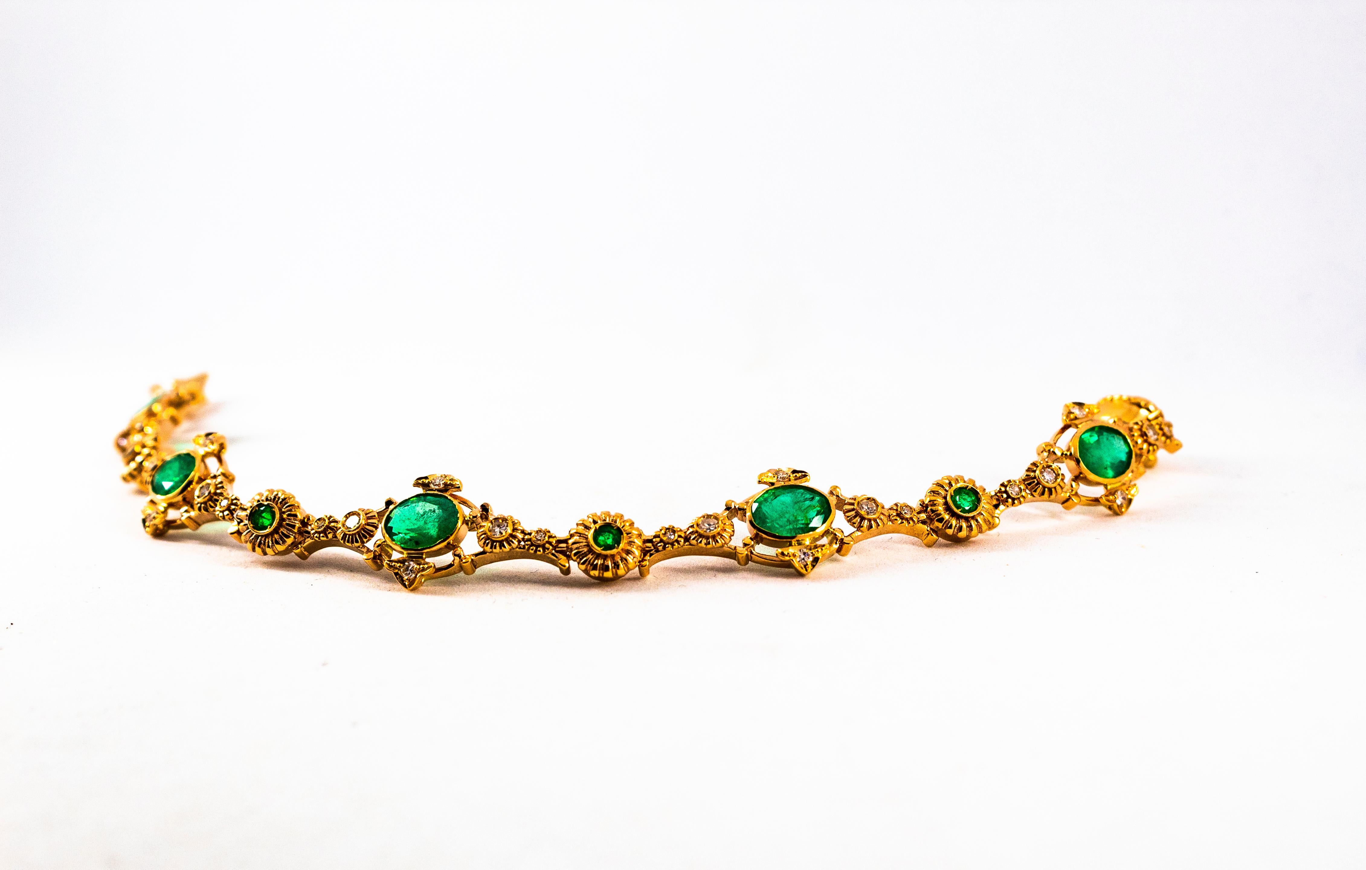 Art Deco Style 6.60 Carat Emerald 0.60 Carat White Diamond Yellow Gold Bracelet 1